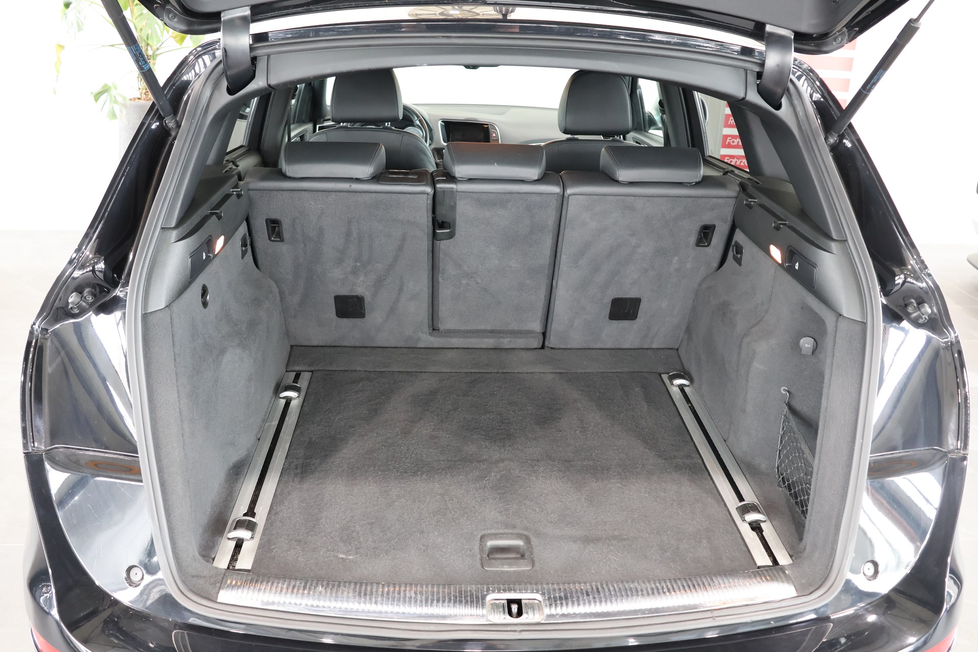 AUDI SQ5 3.0 TDI quattro tiptronic-image-15