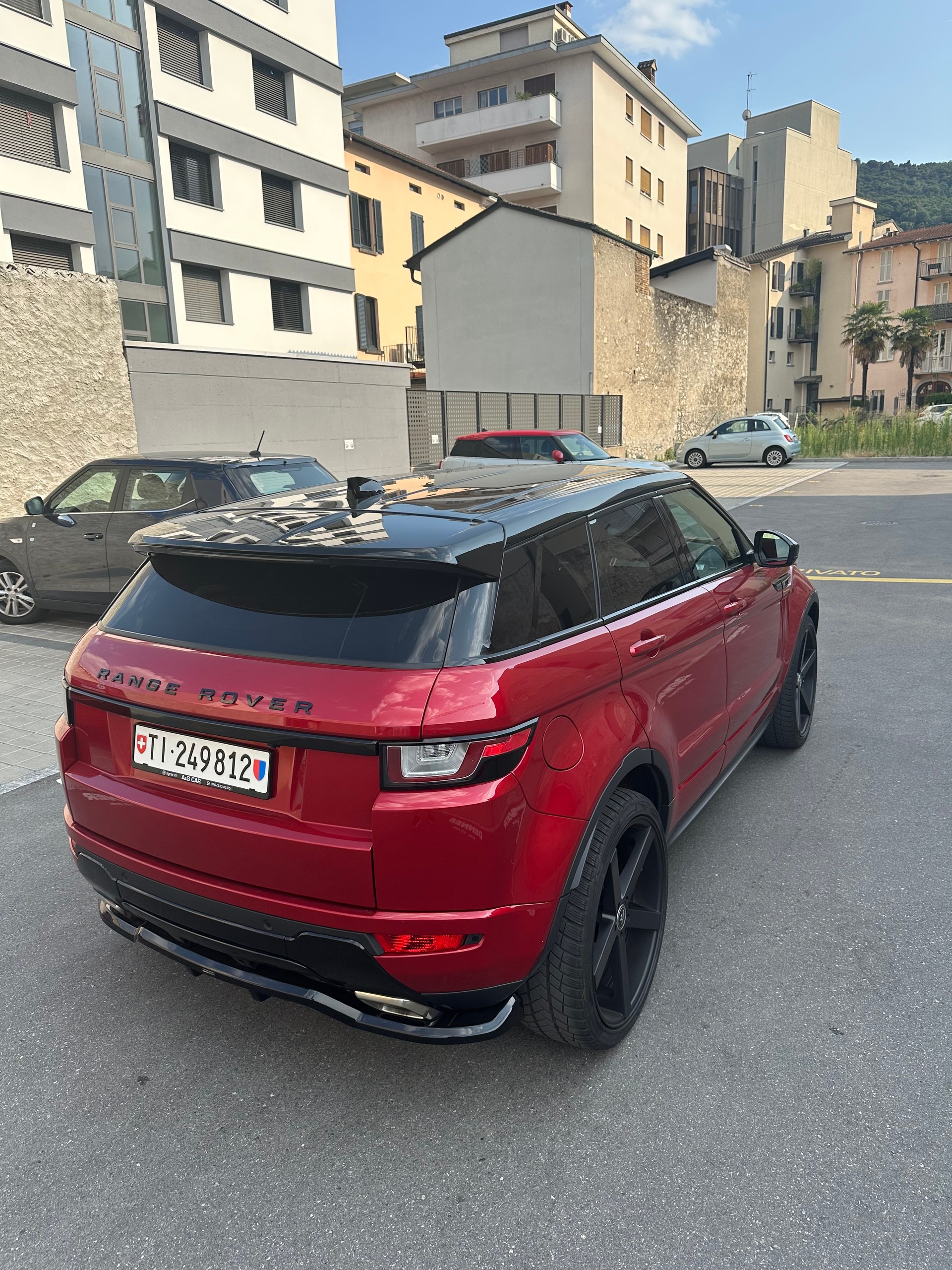 LAND ROVER 2.0 TD4 HSE Dynamic-image-4