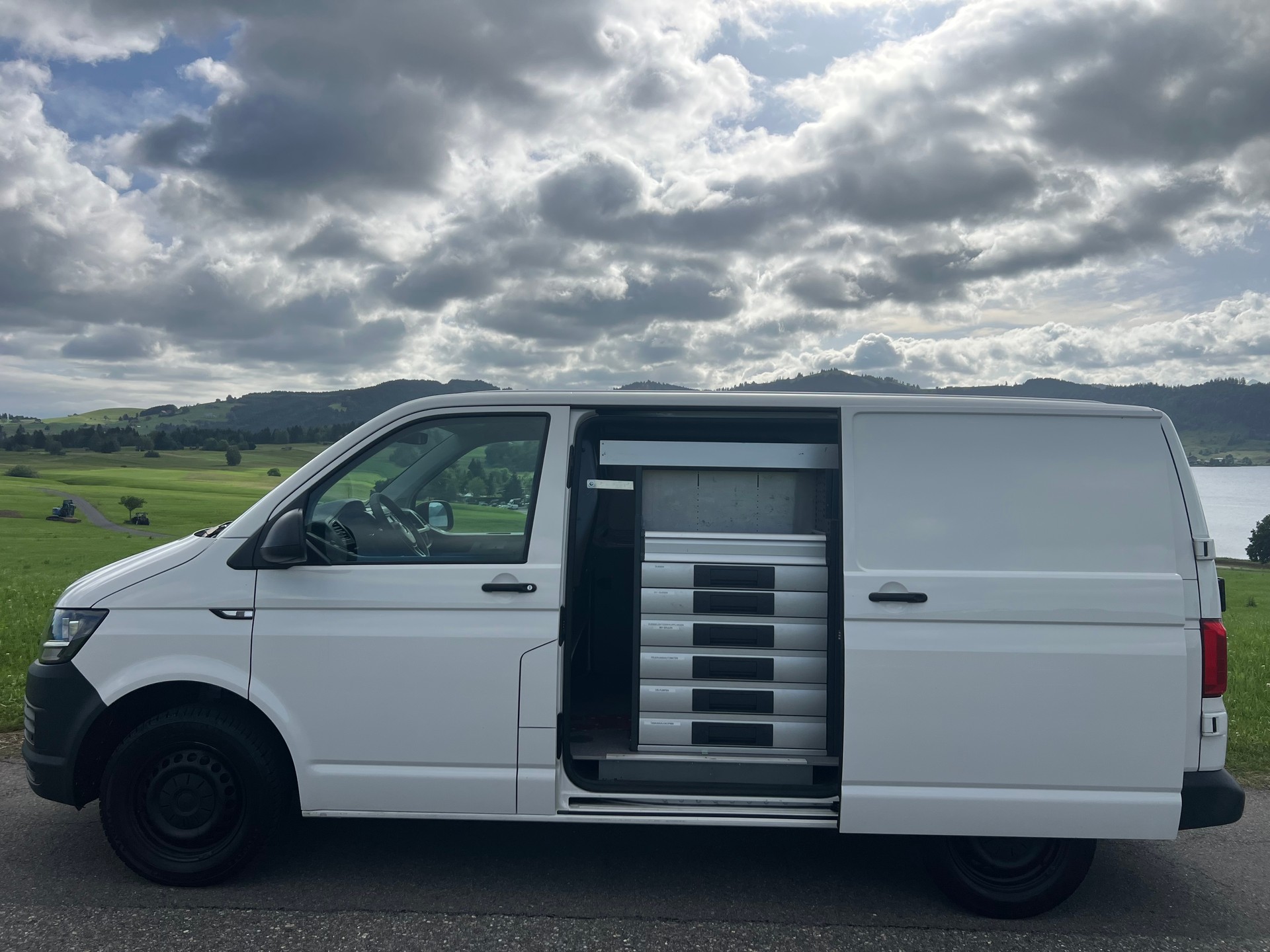 VW T6 2.0 TDI 4Motion-image-3