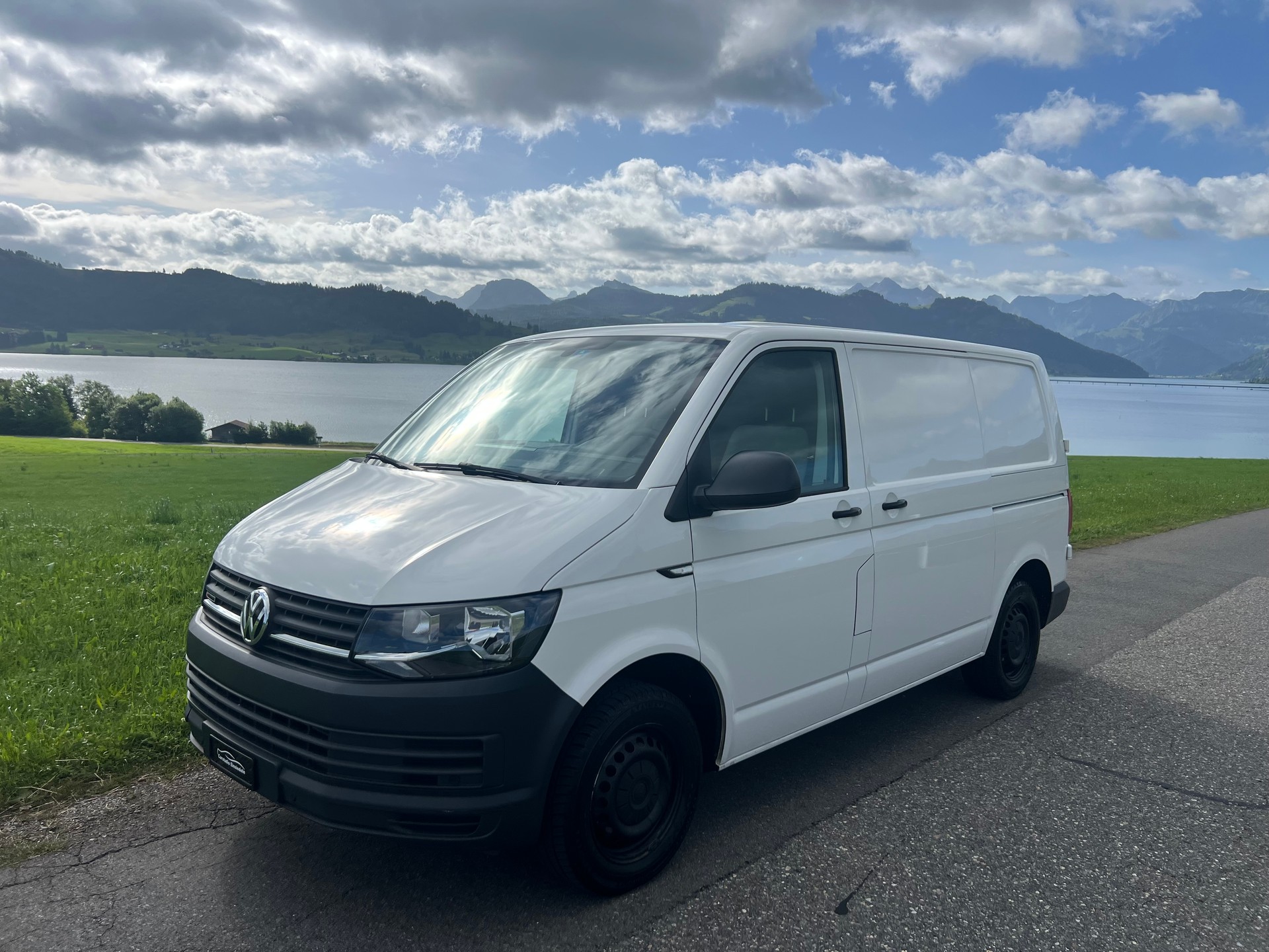 VW T6 2.0 TDI 4Motion-image-0