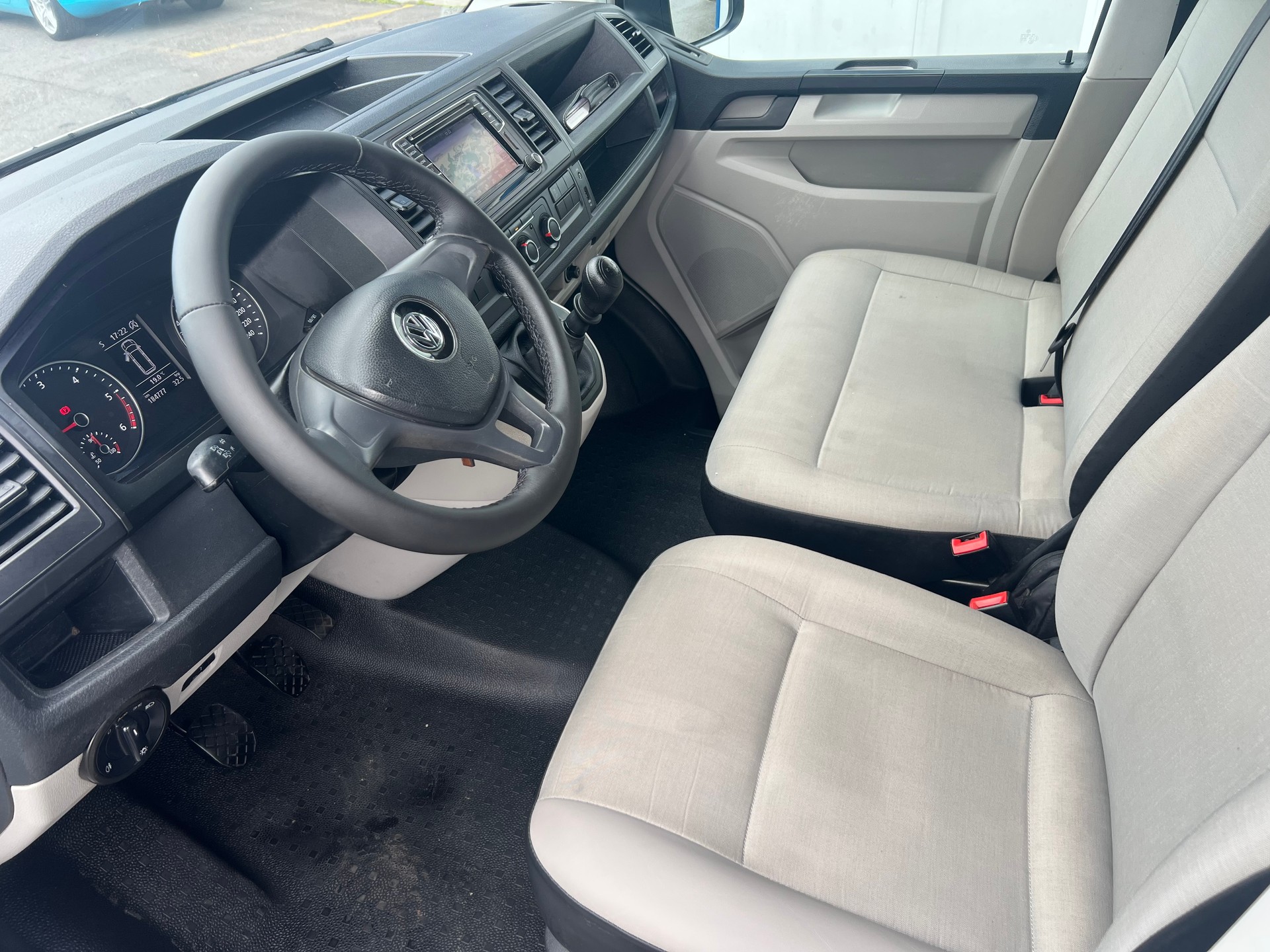 VW T6 2.0 TDI 4Motion-image-9