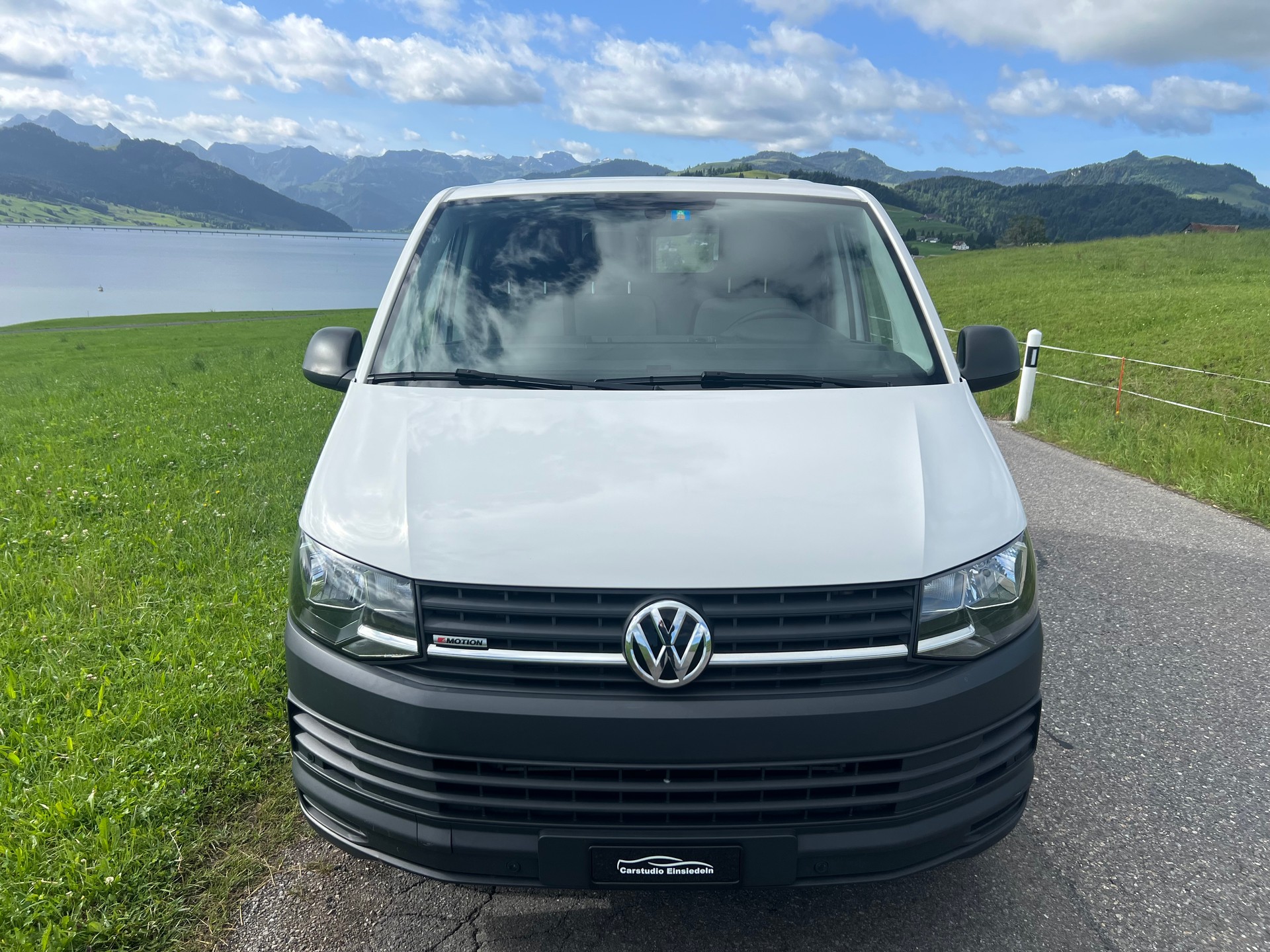 VW T6 2.0 TDI 4Motion-image-1