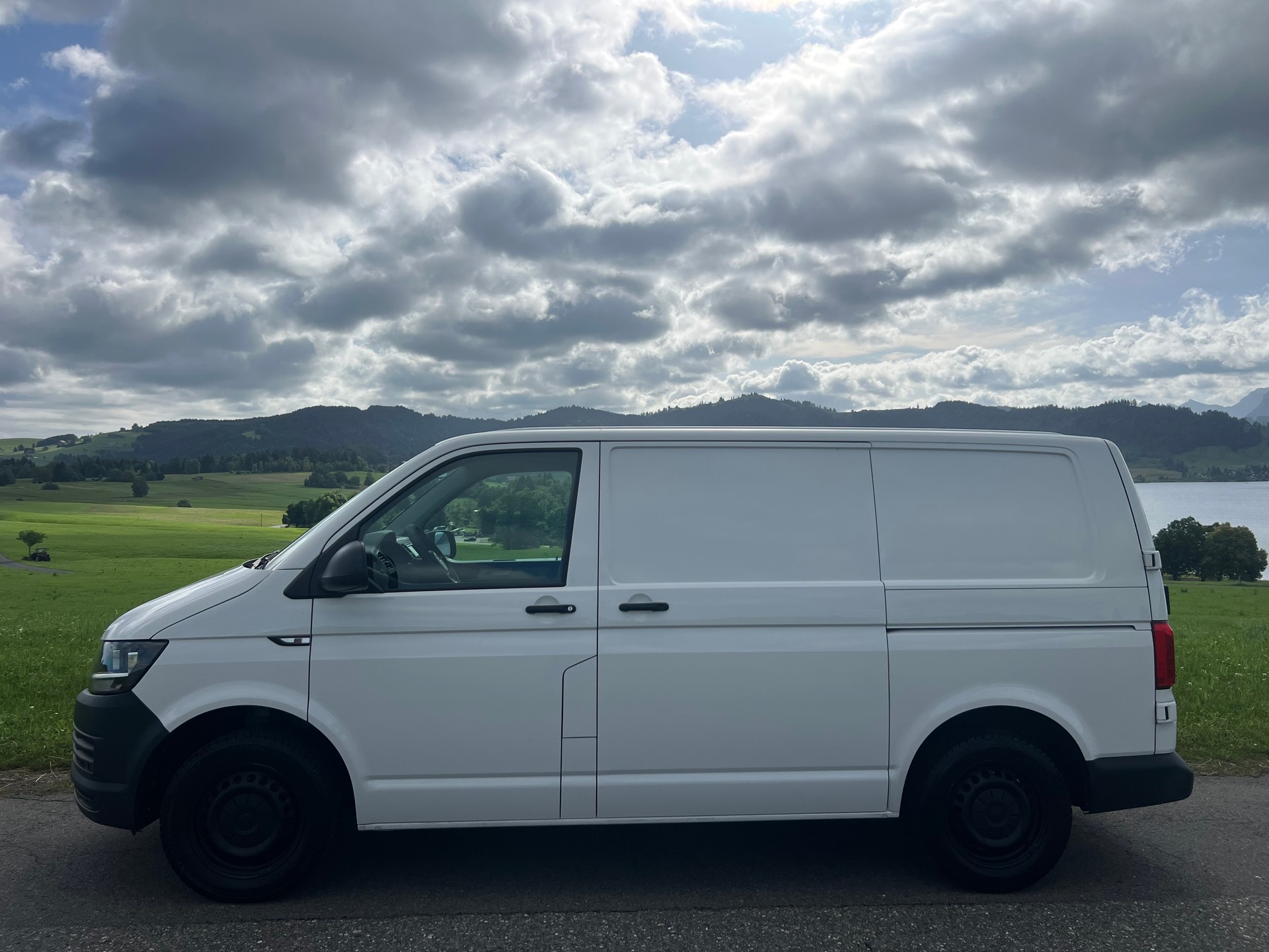 VW T6 2.0 TDI 4Motion-image-2