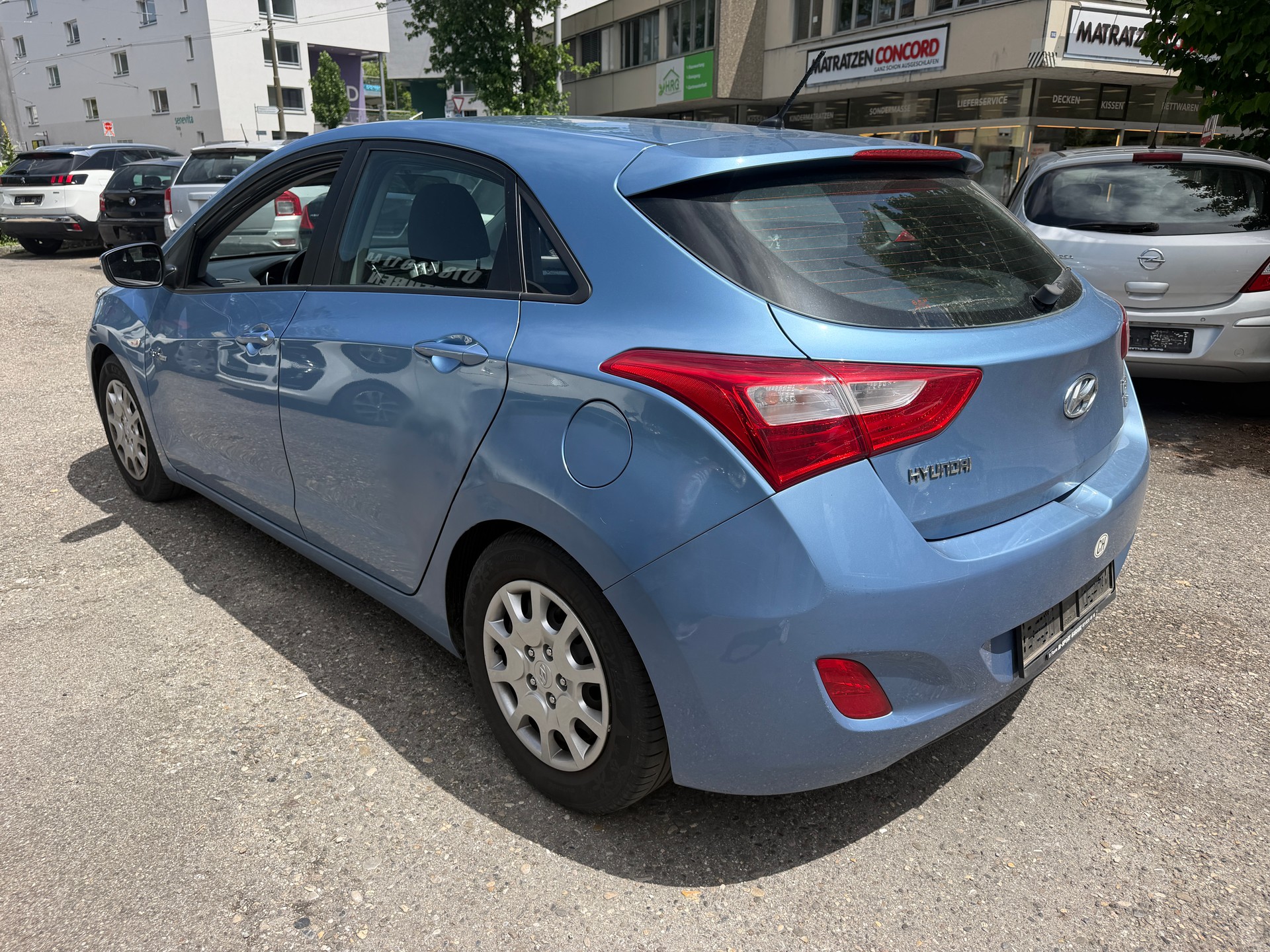 HYUNDAI i30 1.4 Pica-image-3