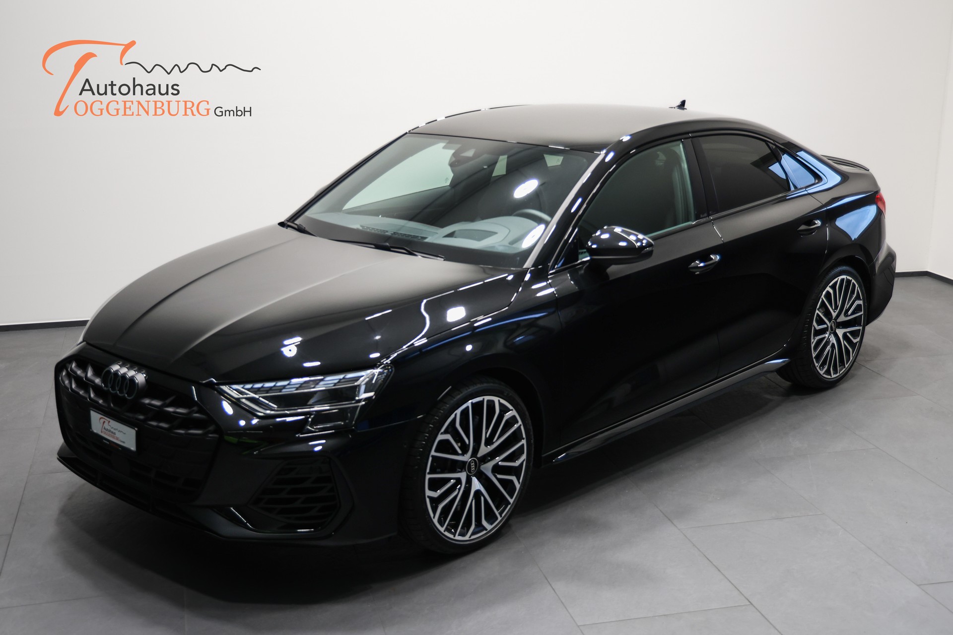 AUDI S3 Limousine TFSI quattro S-tronic *Facelift*Audi Werksgarantie*-image-3