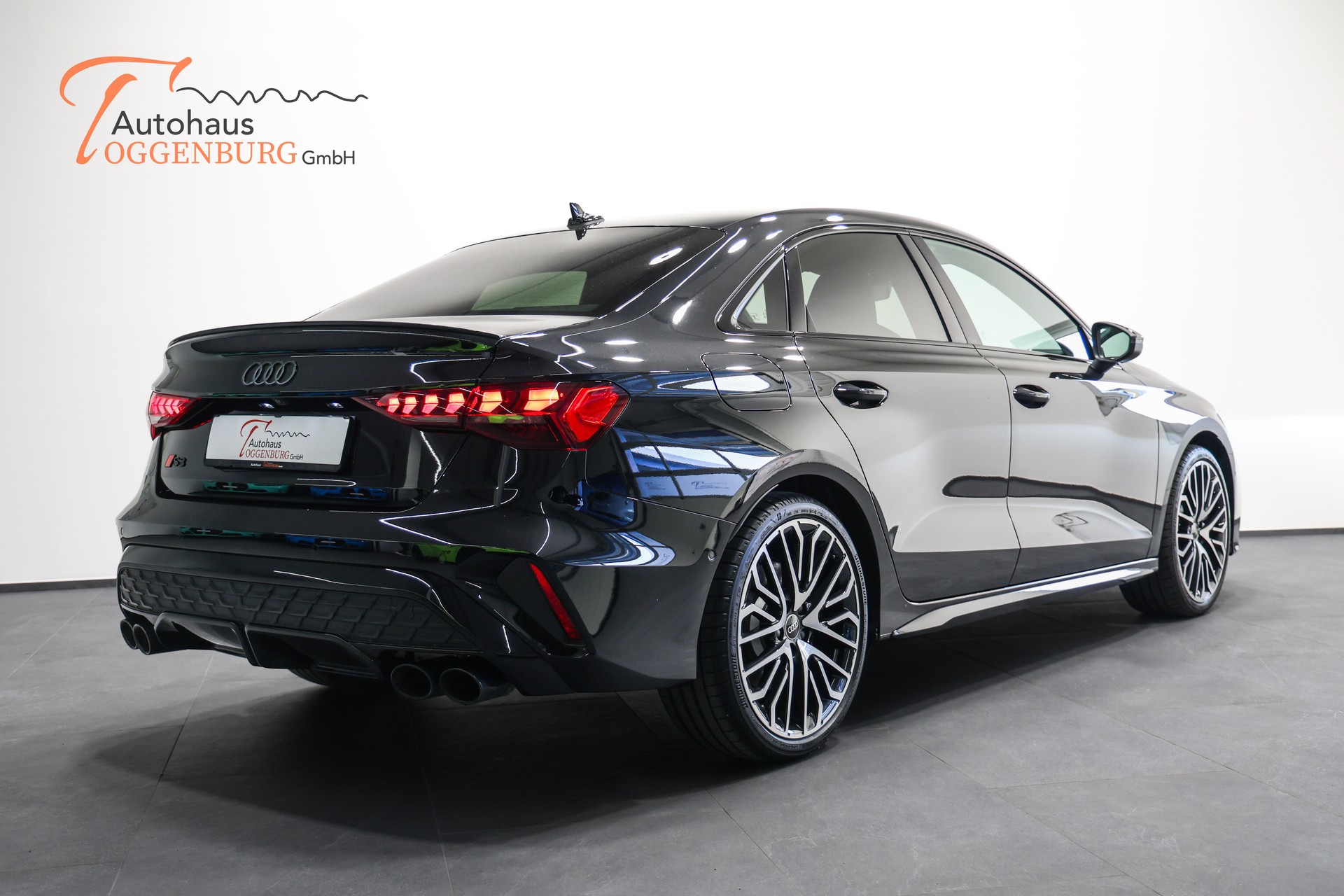 AUDI S3 Limousine TFSI quattro S-tronic *Facelift*Audi Werksgarantie*-image-7