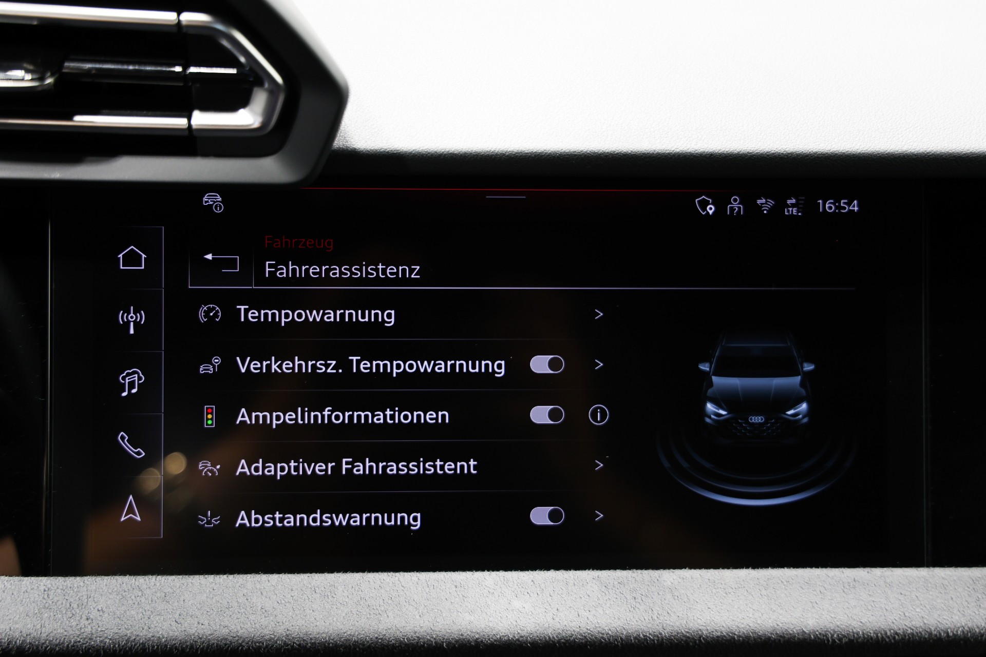 AUDI S3 Limousine TFSI quattro S-tronic *Facelift*Audi Werksgarantie*-image-29