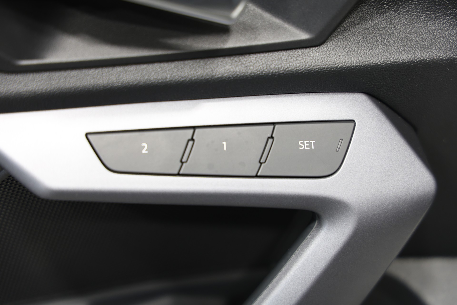 AUDI S3 Limousine TFSI quattro S-tronic *Facelift*Audi Werksgarantie*-image-19