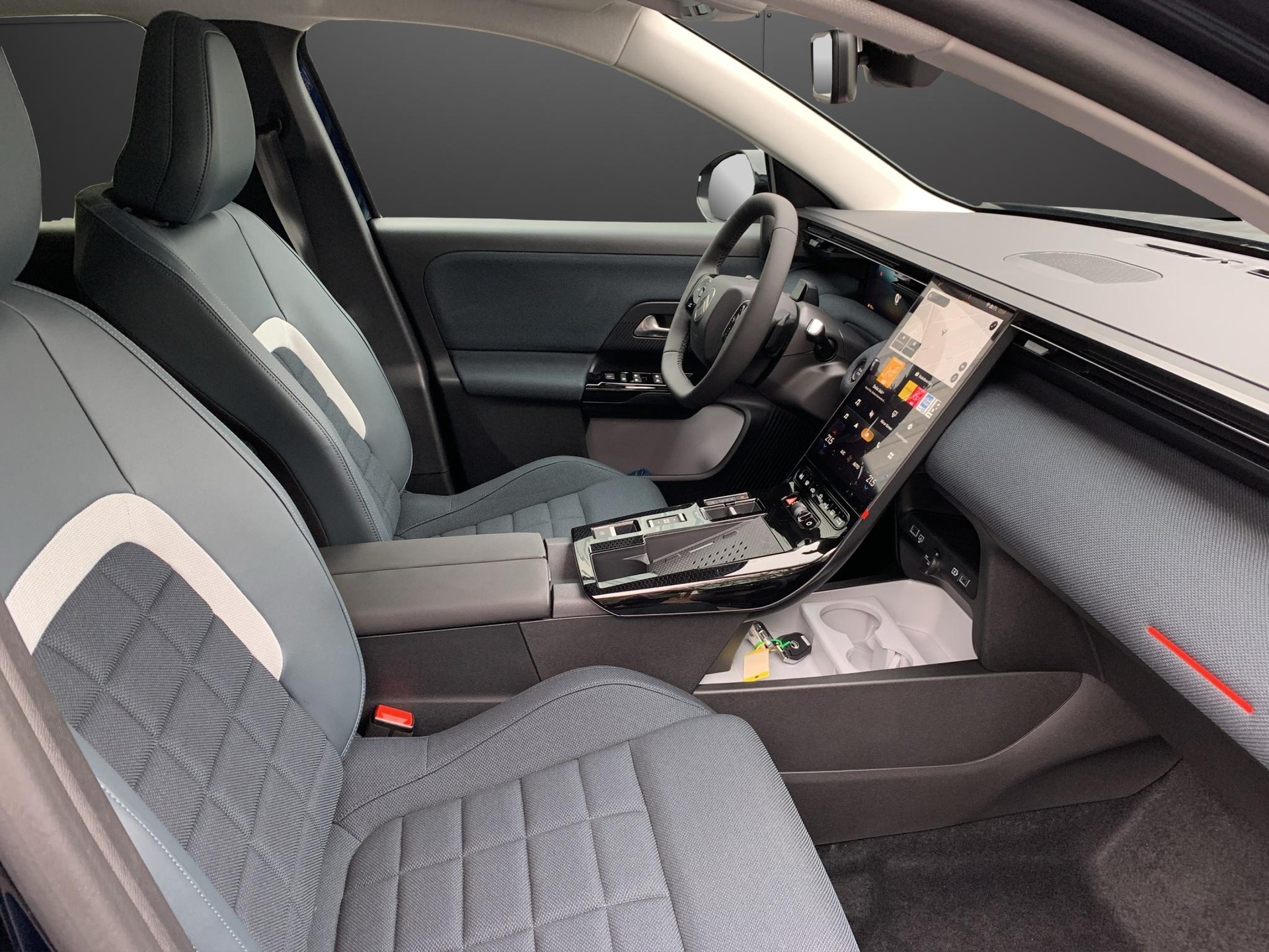 CITROEN C5 Aircross 1.2 Hybrid Plus-image-12
