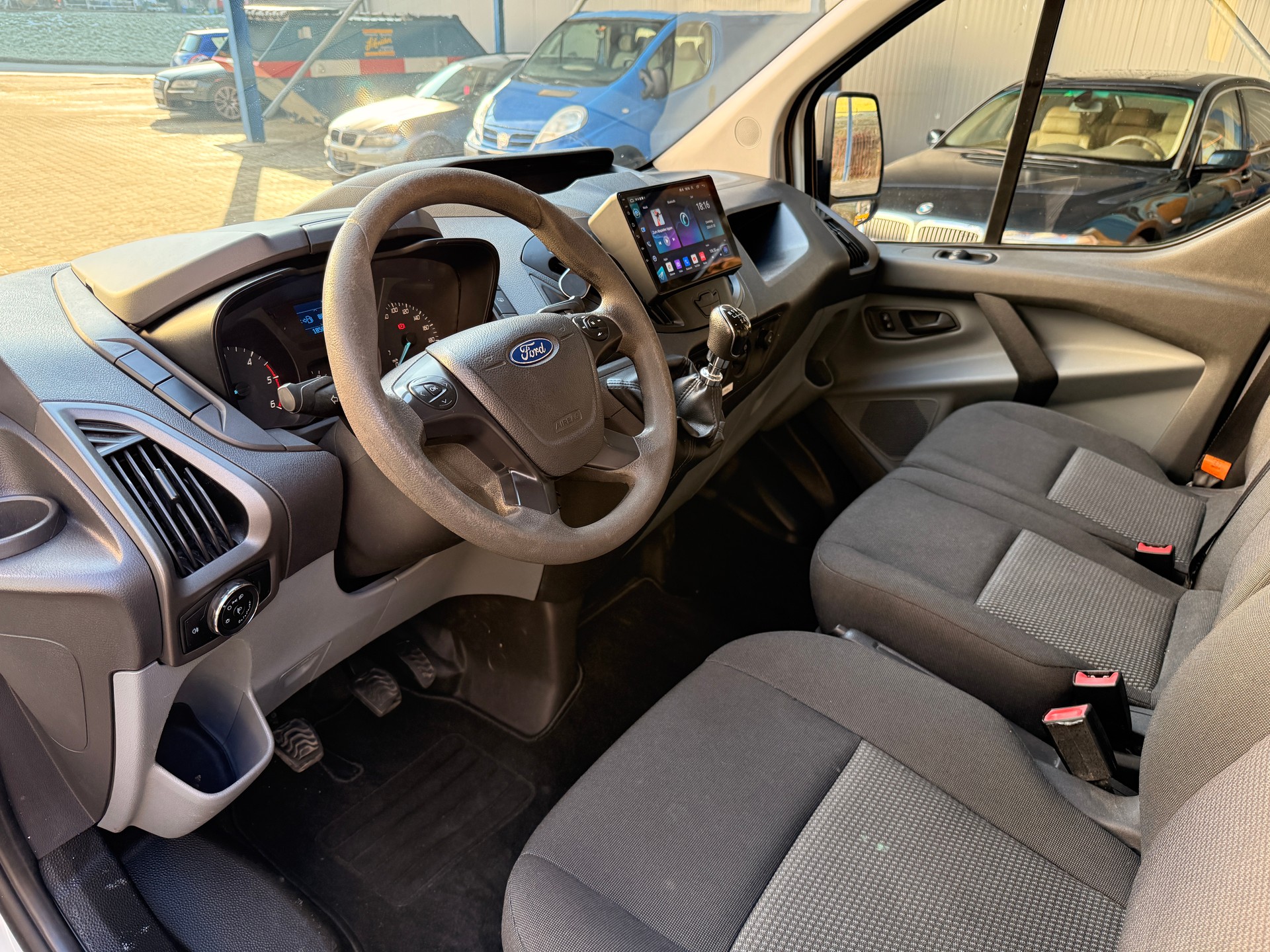FORD Transit Custom Van 290 L2H1 Trend-image-6
