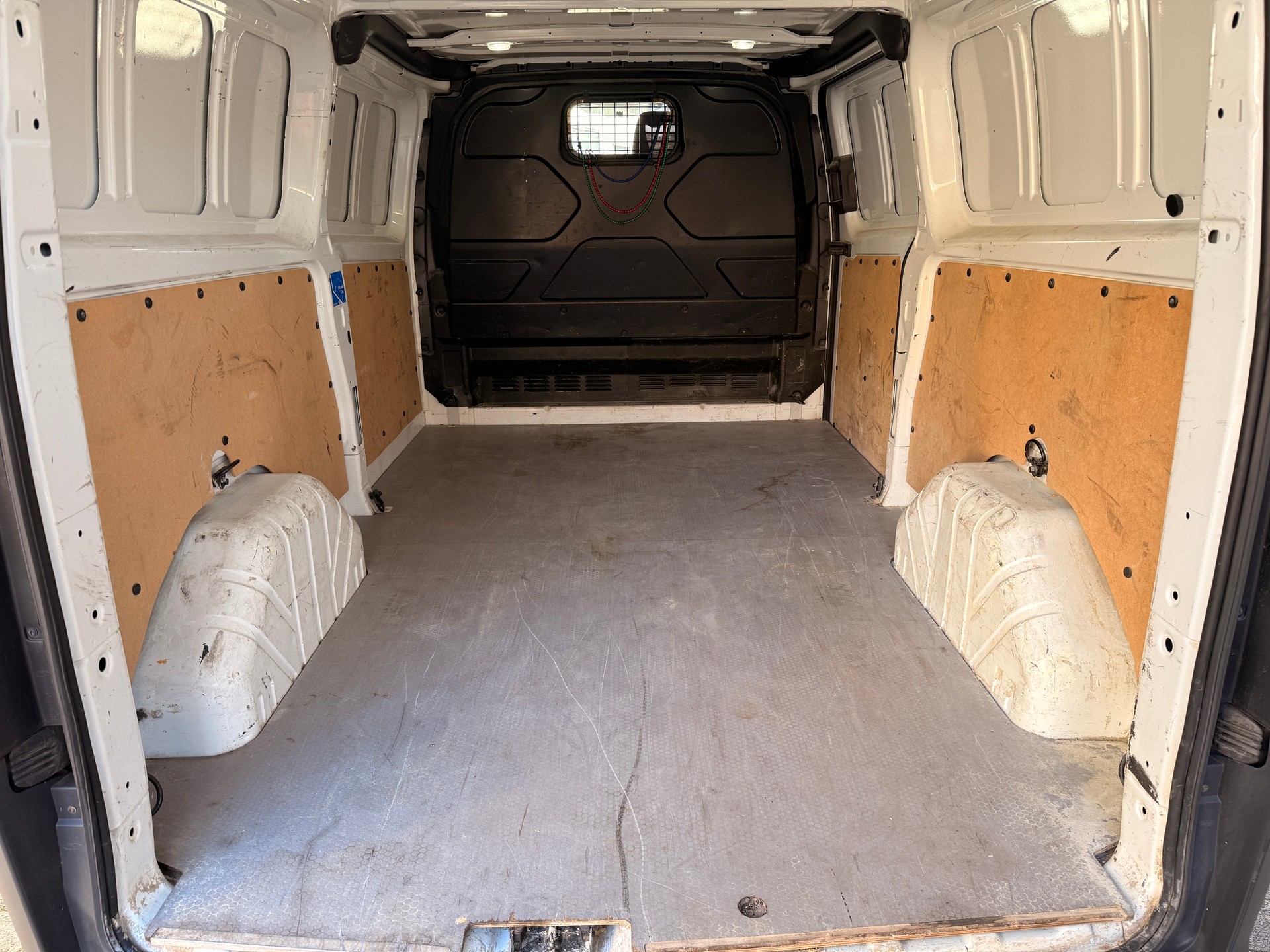 FORD Transit Custom Van 290 L2H1 Trend-image-5