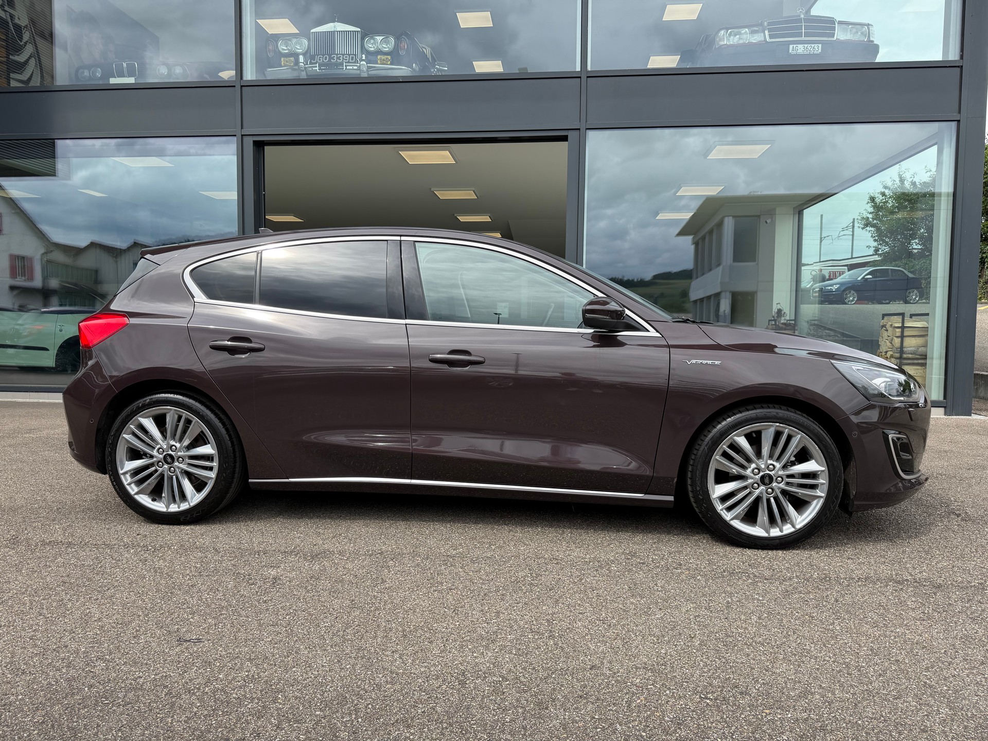 FORD Focus 1.0 SCTi Vignale Automatic-image-2