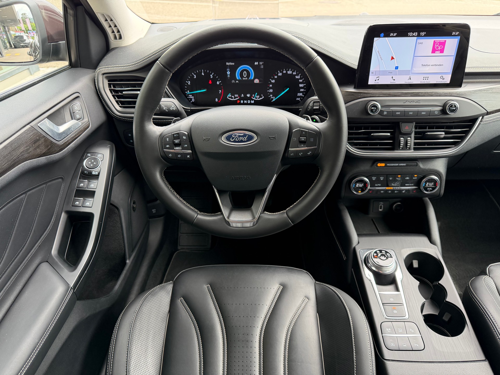 FORD Focus 1.0 SCTi Vignale Automatic-image-14