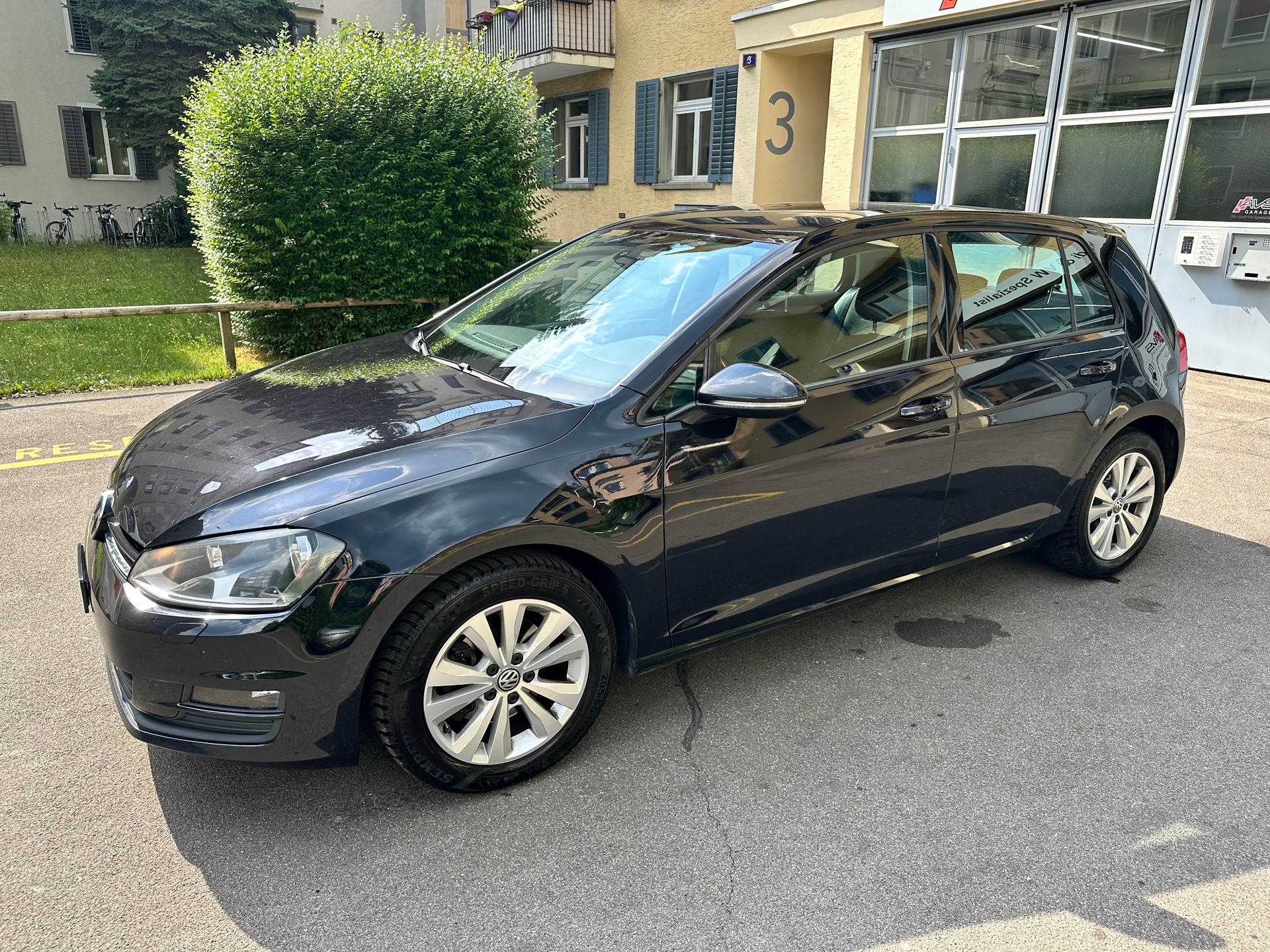 VW Golf 1.4 TSI Comfortline DSG-image-1