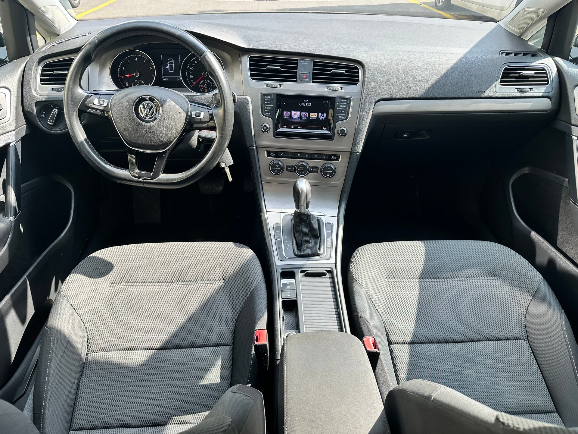 VW Golf 1.4 TSI Comfortline DSG-image-9