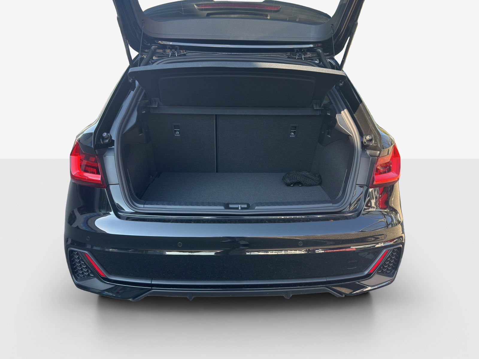 AUDI A1 Sportback 30 TFSI S Line Attraction S-tronic-image-12