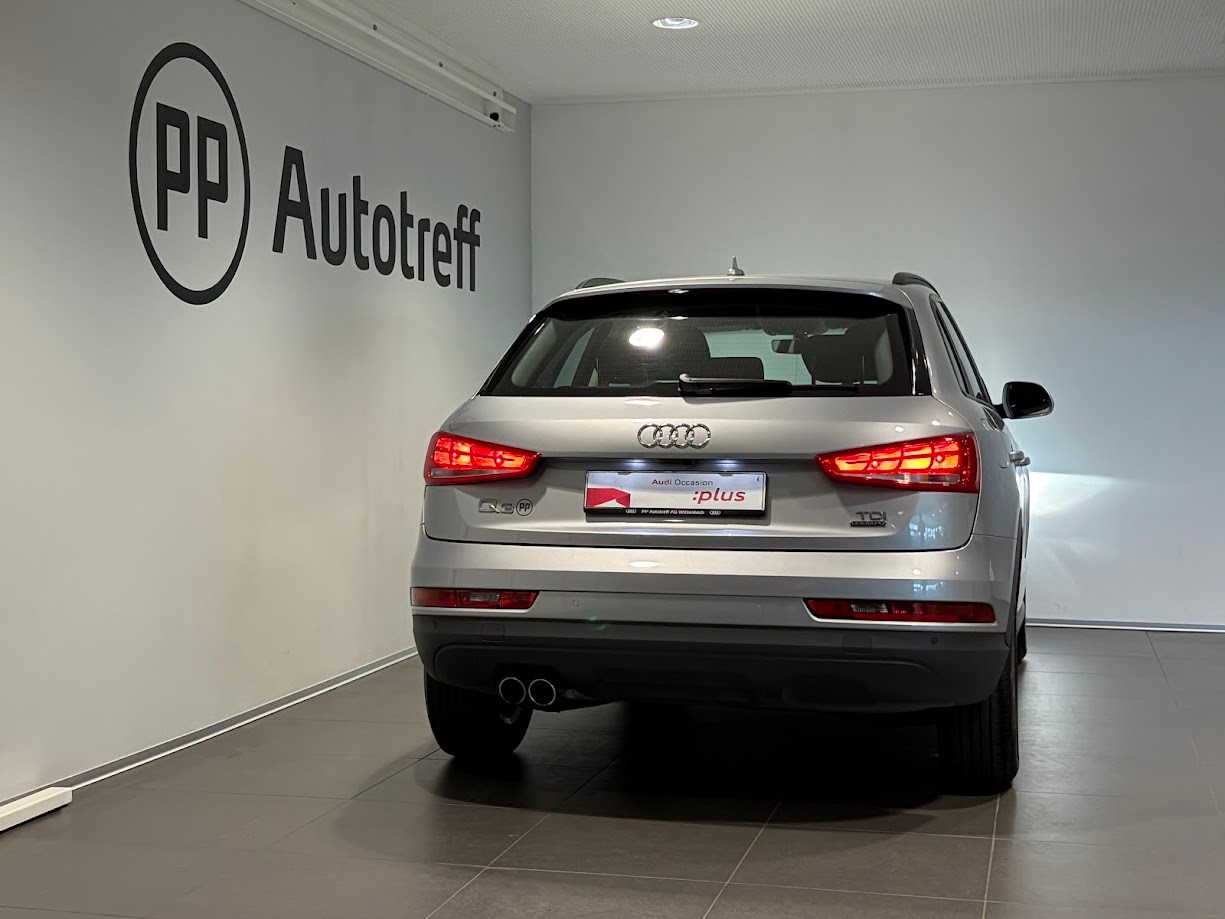 AUDI Q3 2.0 TDI quattro S-tronic-image-13