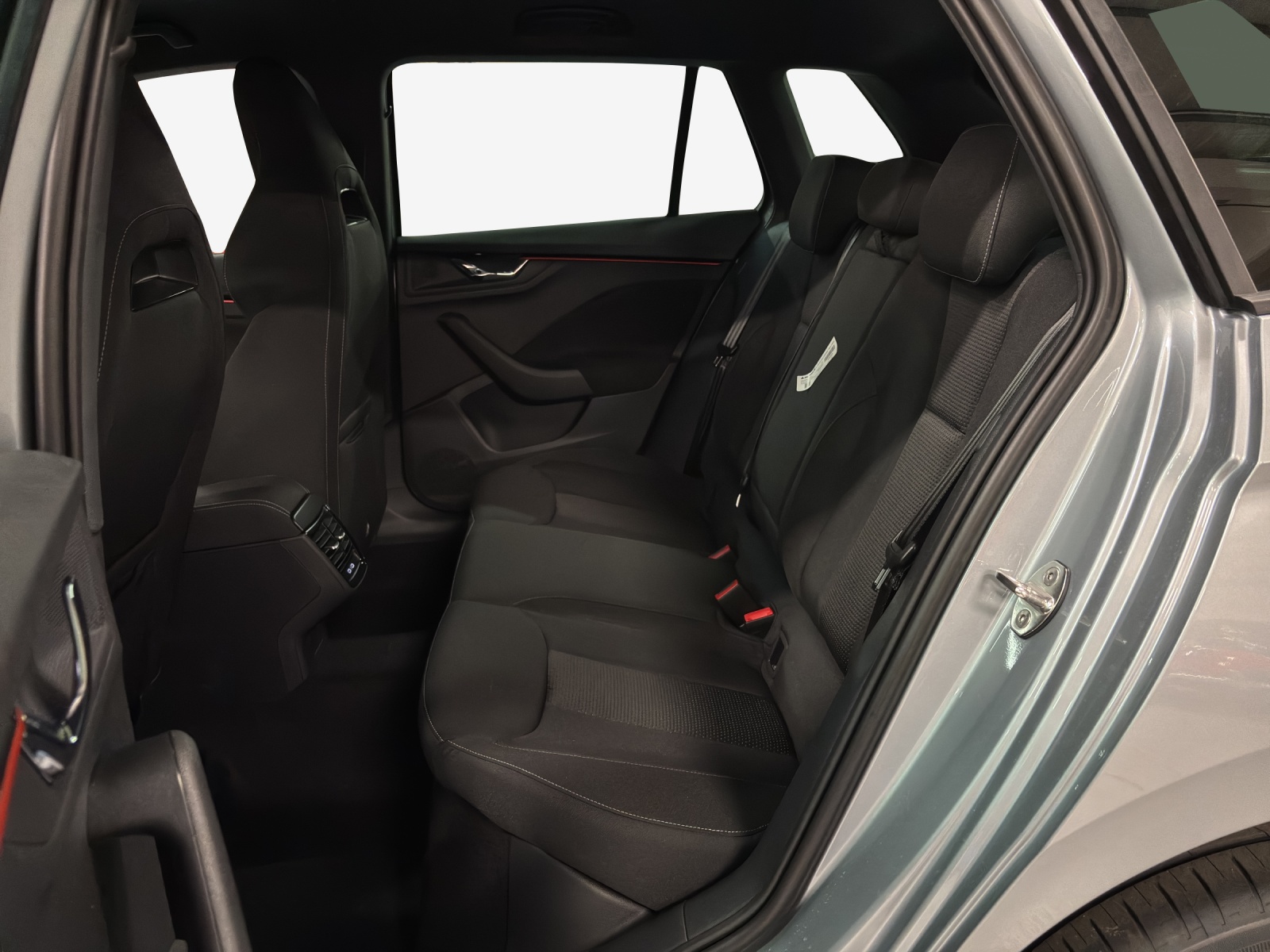 SKODA Kamiq 1.5 TSI Dynamic DSG-image-11
