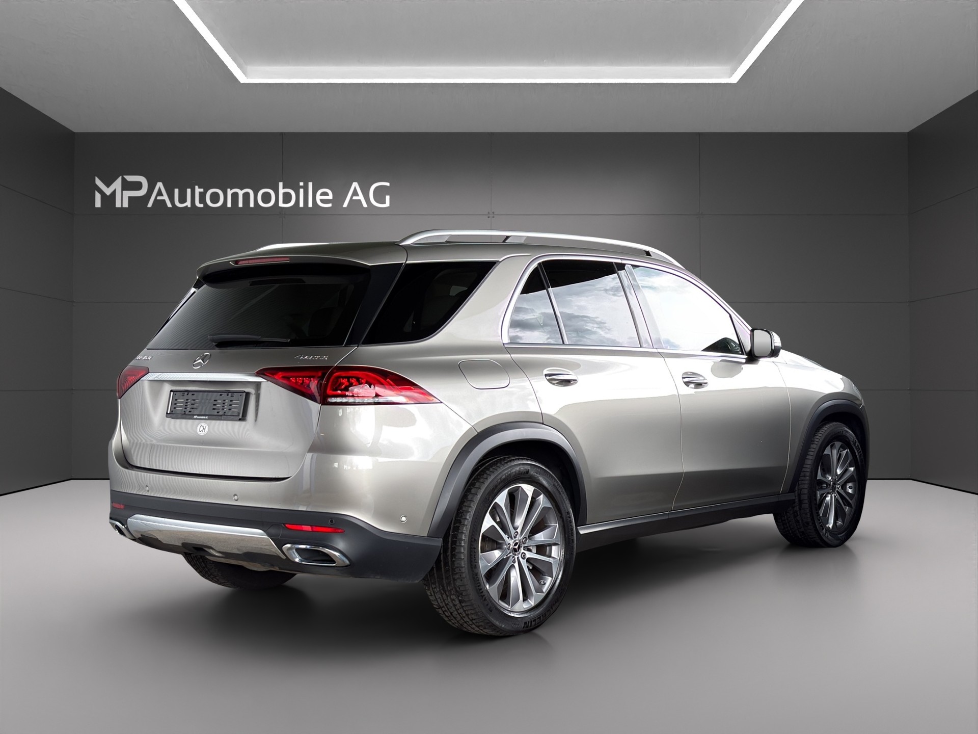 MERCEDES-BENZ GLE 450 4Matic 9G-Tronic-showroom-element-2