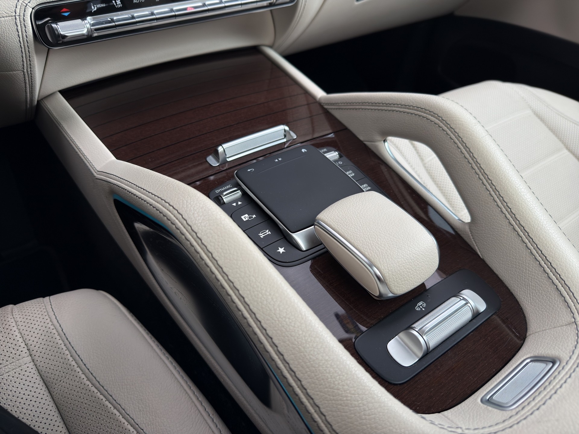 MERCEDES-BENZ GLE 450 4Matic 9G-Tronic-image-16