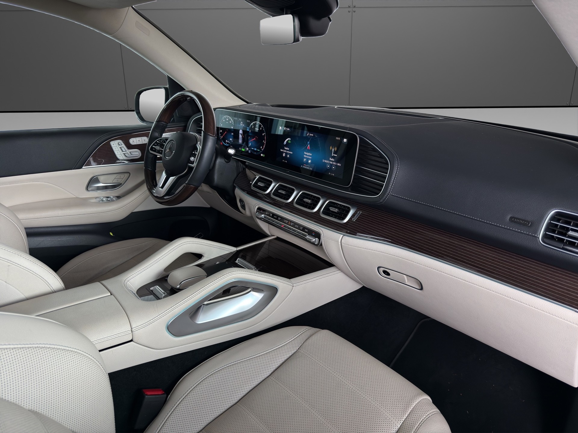 MERCEDES-BENZ GLE 450 4Matic 9G-Tronic-image-12
