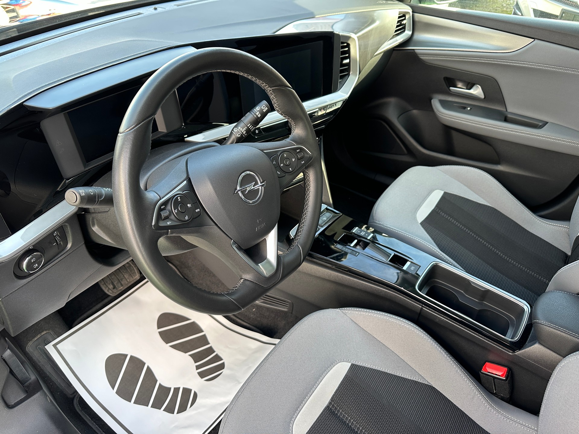OPEL Mokka e Elegance-image-9
