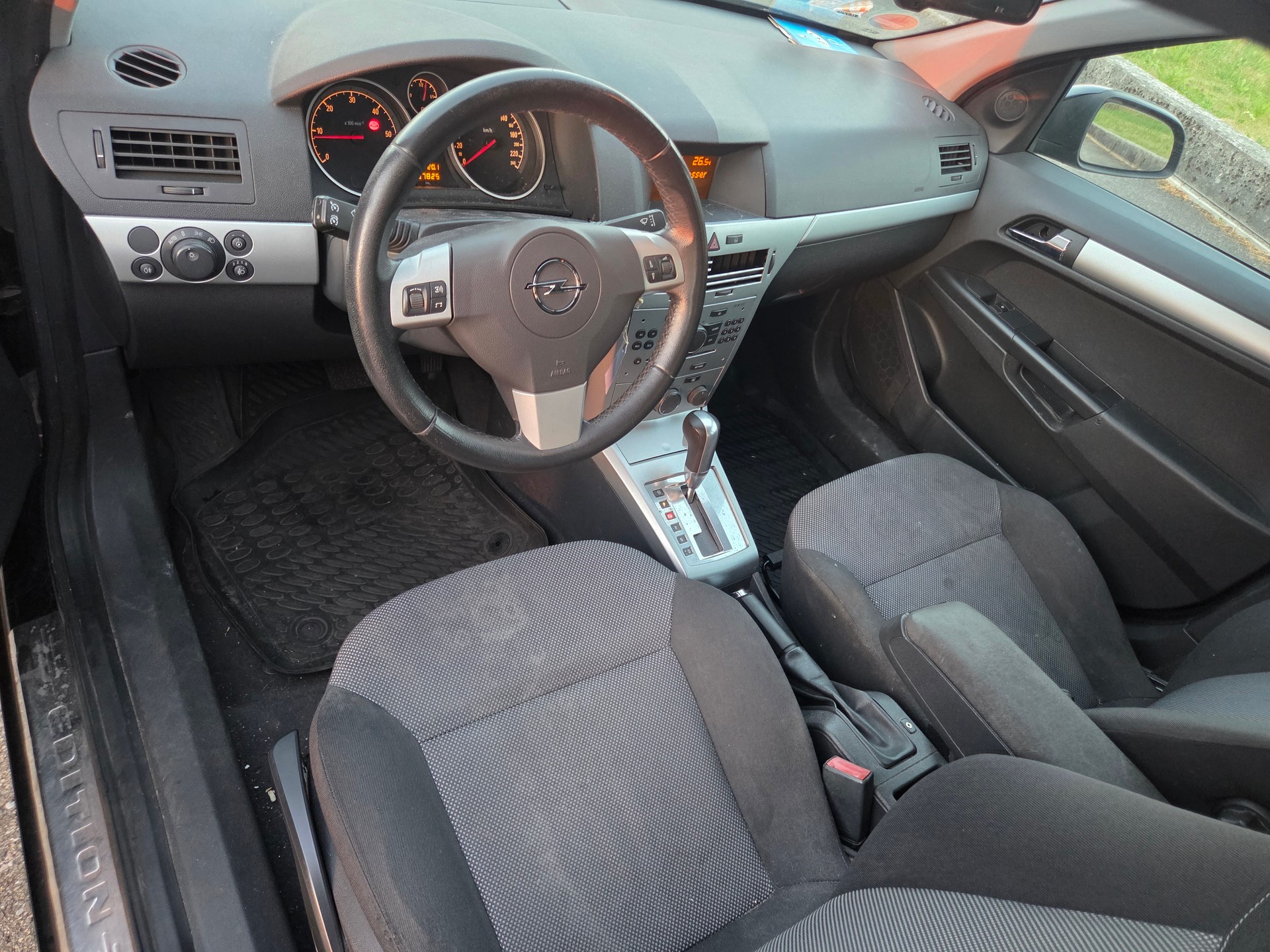 OPEL Limusine Automat-image-8