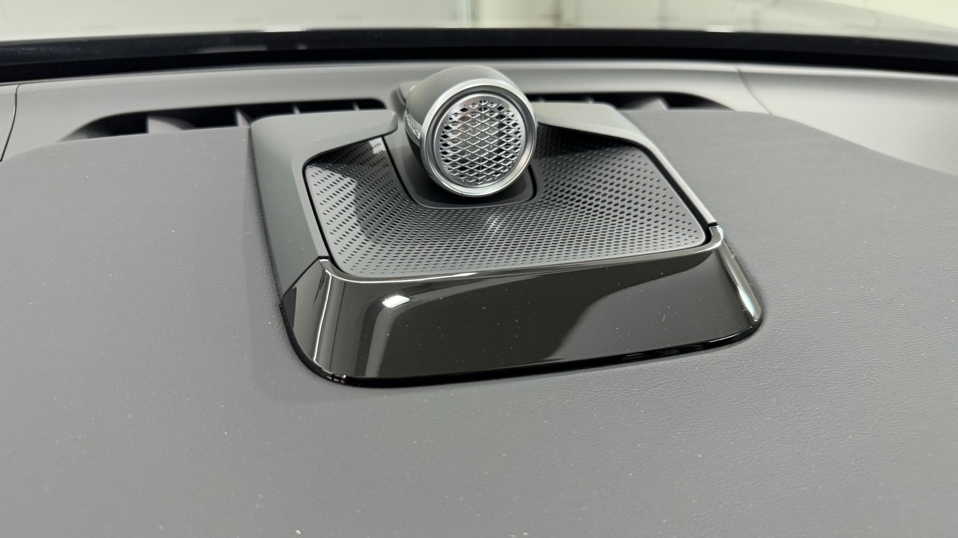 VOLVO EX90 Twin Ultra 6P. AWD-image-10