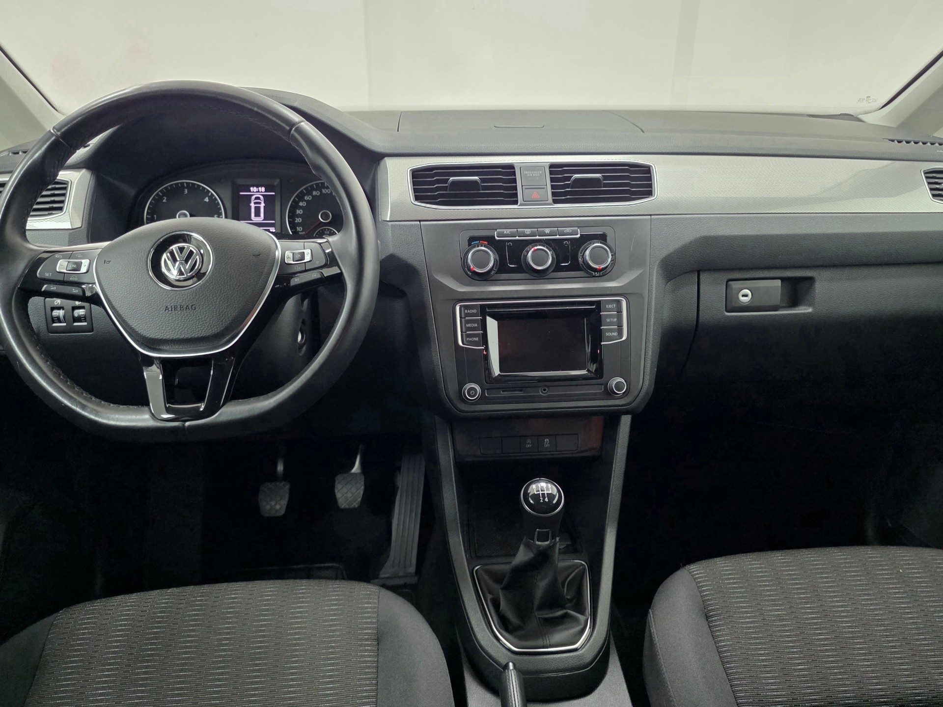 VW Caddy 2.0 TDI Family Beach-image-9