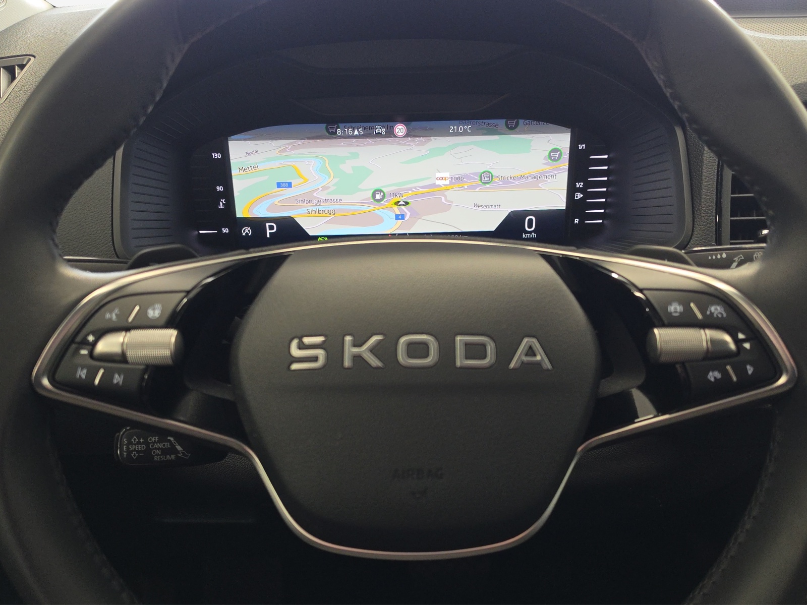 SKODA Karoq 2.0 TDI CR Selection 4x4 DSG-image-10