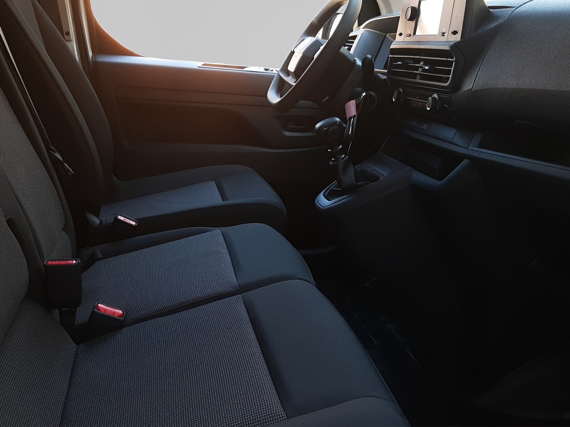 TOYOTA PROACE Van L1 1.5 D Active-image-14