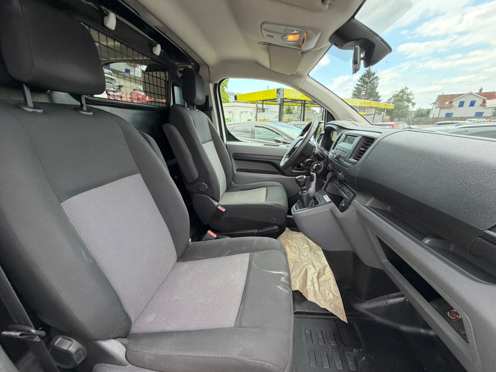 PEUGEOT Expert 2.0 BlueHDi 120 Active Standard-image-15
