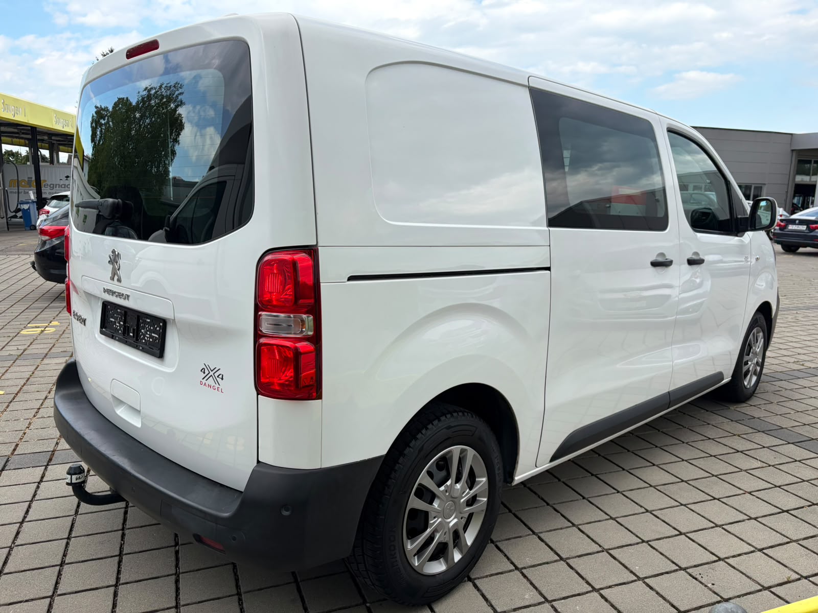 PEUGEOT Expert 2.0 BlueHDi 120 Active Standard-image-10