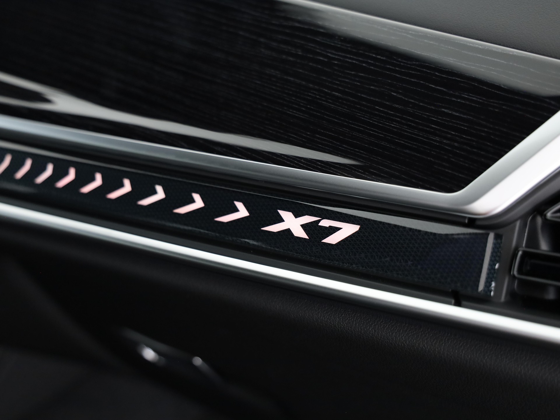 BMW X7 40d xDrive SAG-image-14