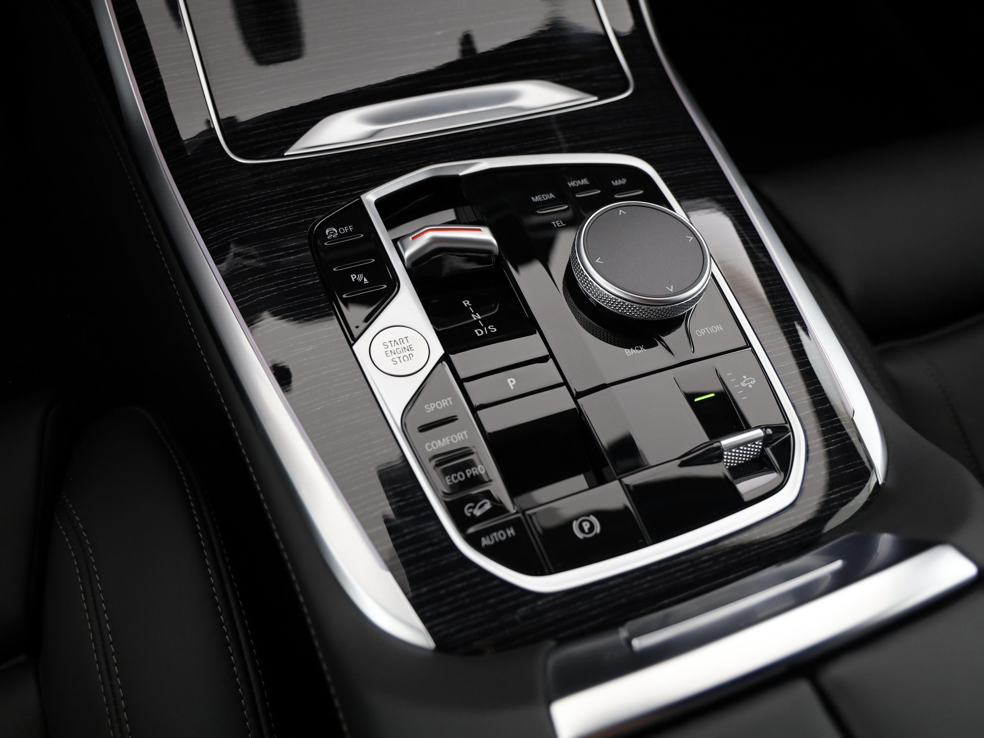 BMW X7 40d xDrive SAG-image-19