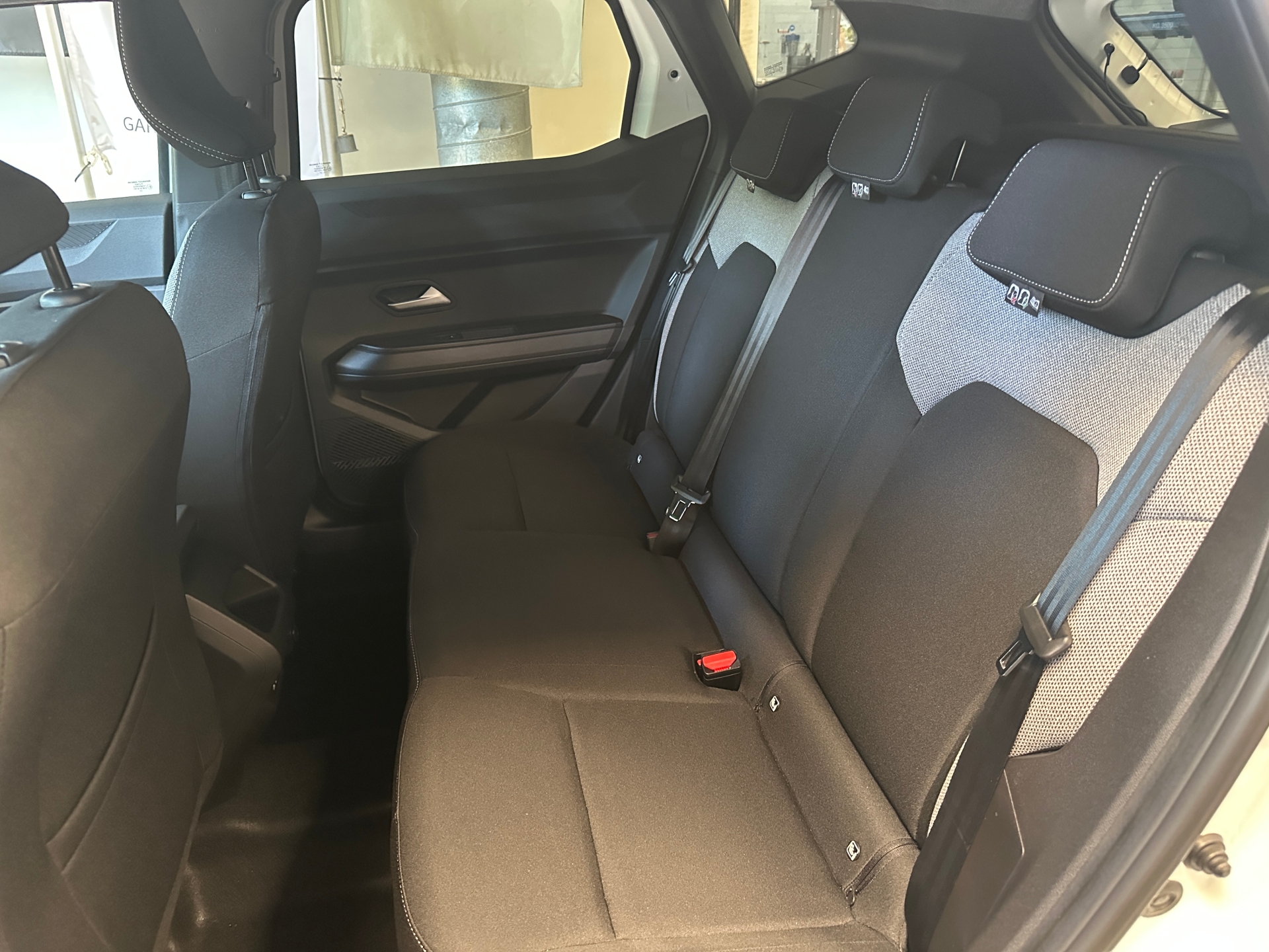 DACIA DUSTER-image-9