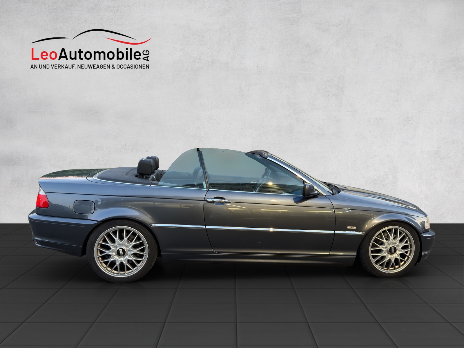 BMW 330Ci Cabriolet-image-5