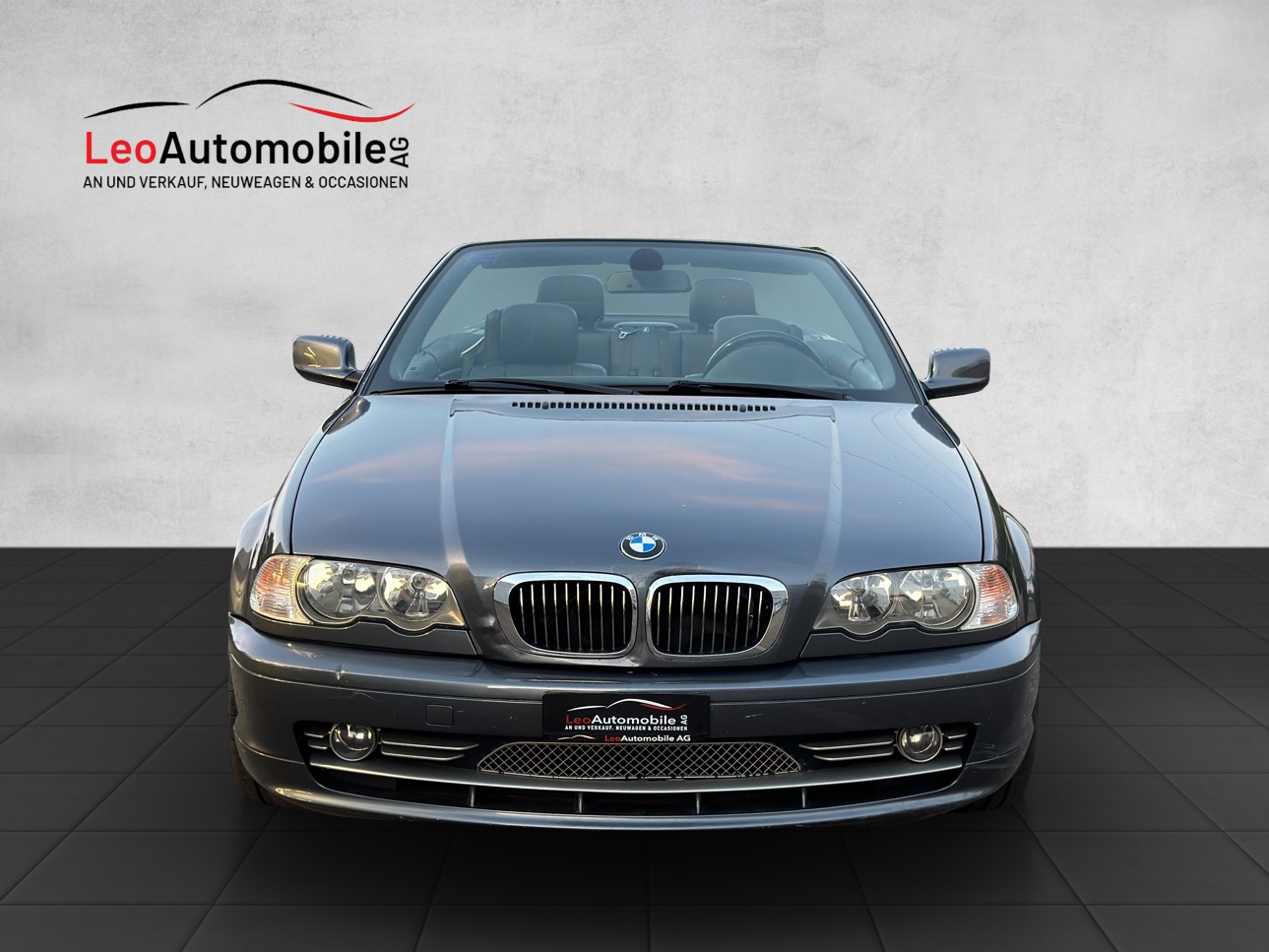 BMW 330Ci Cabriolet-image-7