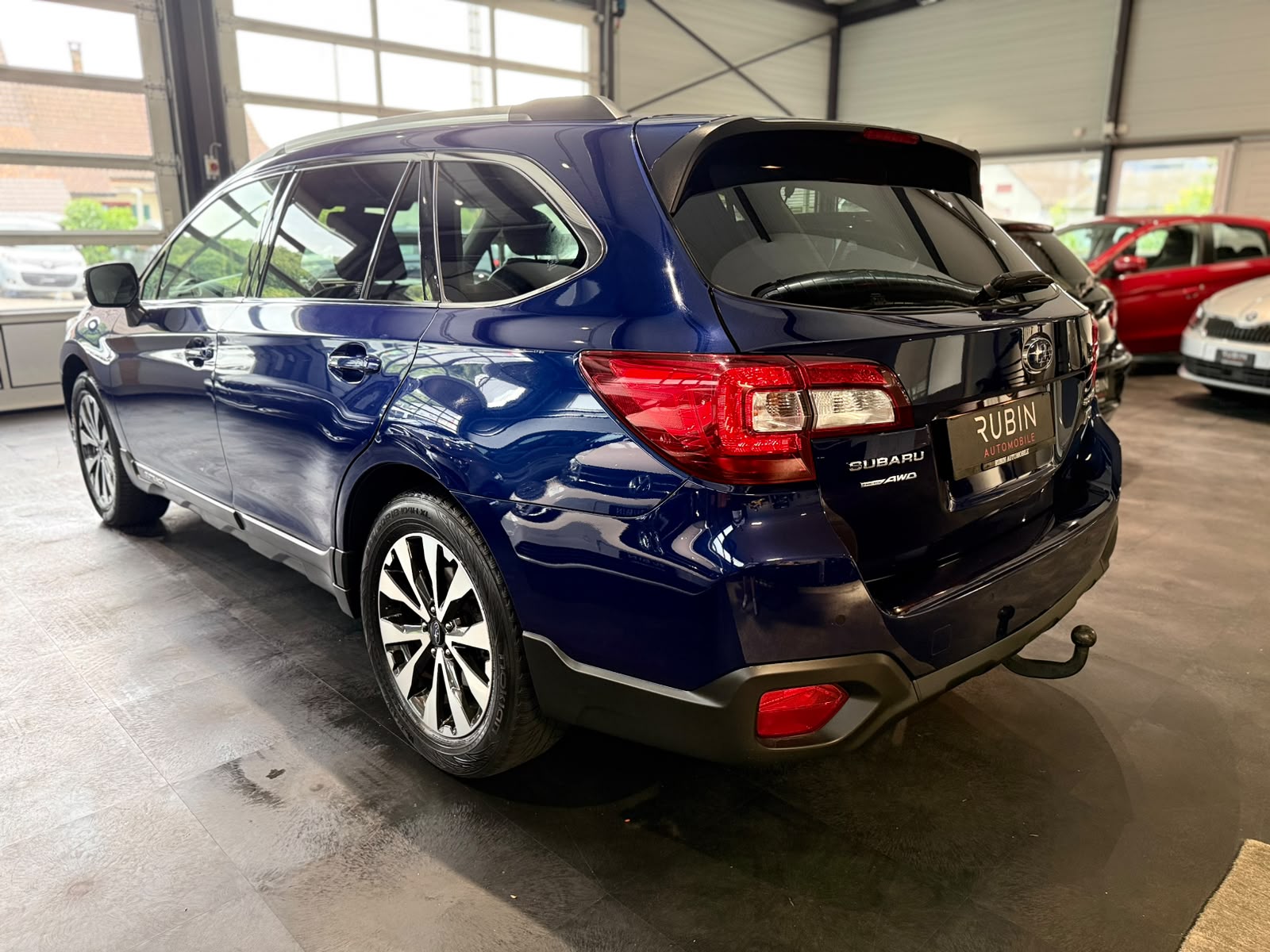SUBARU Outback 2.0D Luxury AWD Lineartronic-image-2