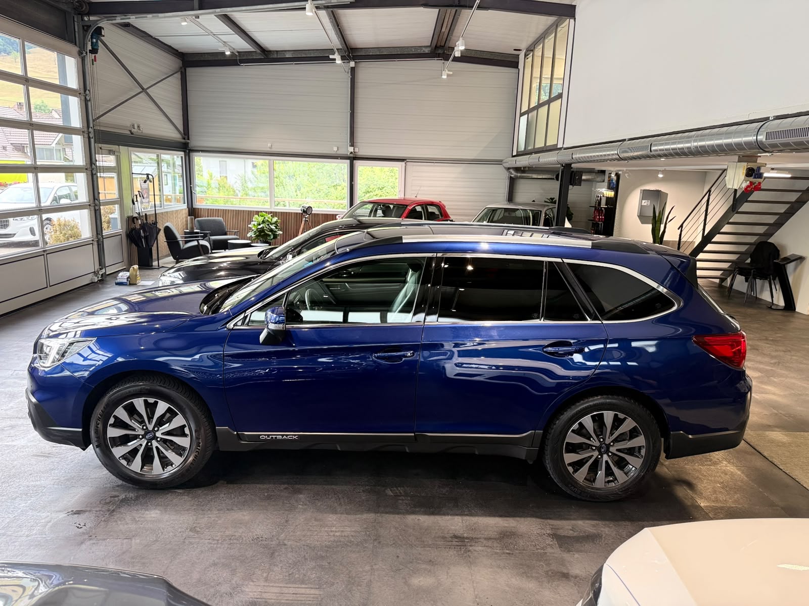 SUBARU Outback 2.0D Luxury AWD Lineartronic-image-1