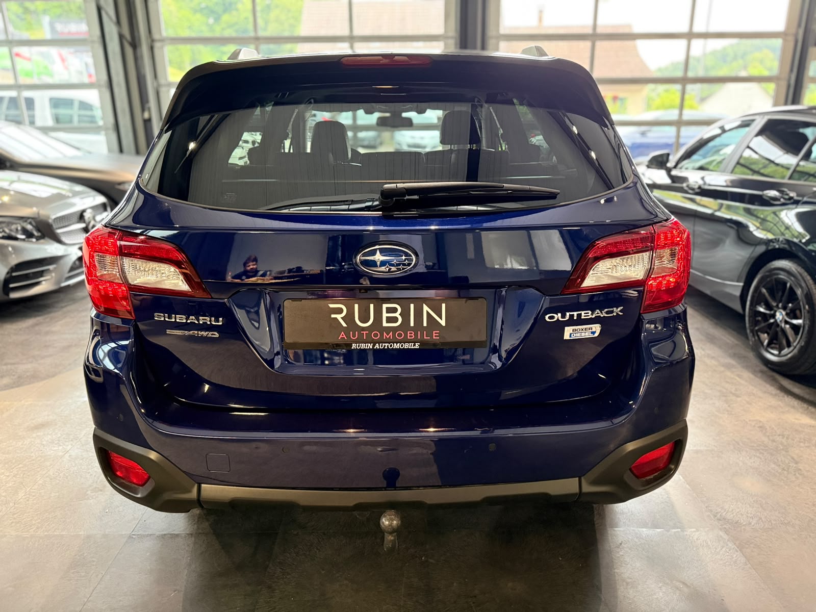 SUBARU Outback 2.0D Luxury AWD Lineartronic-image-3
