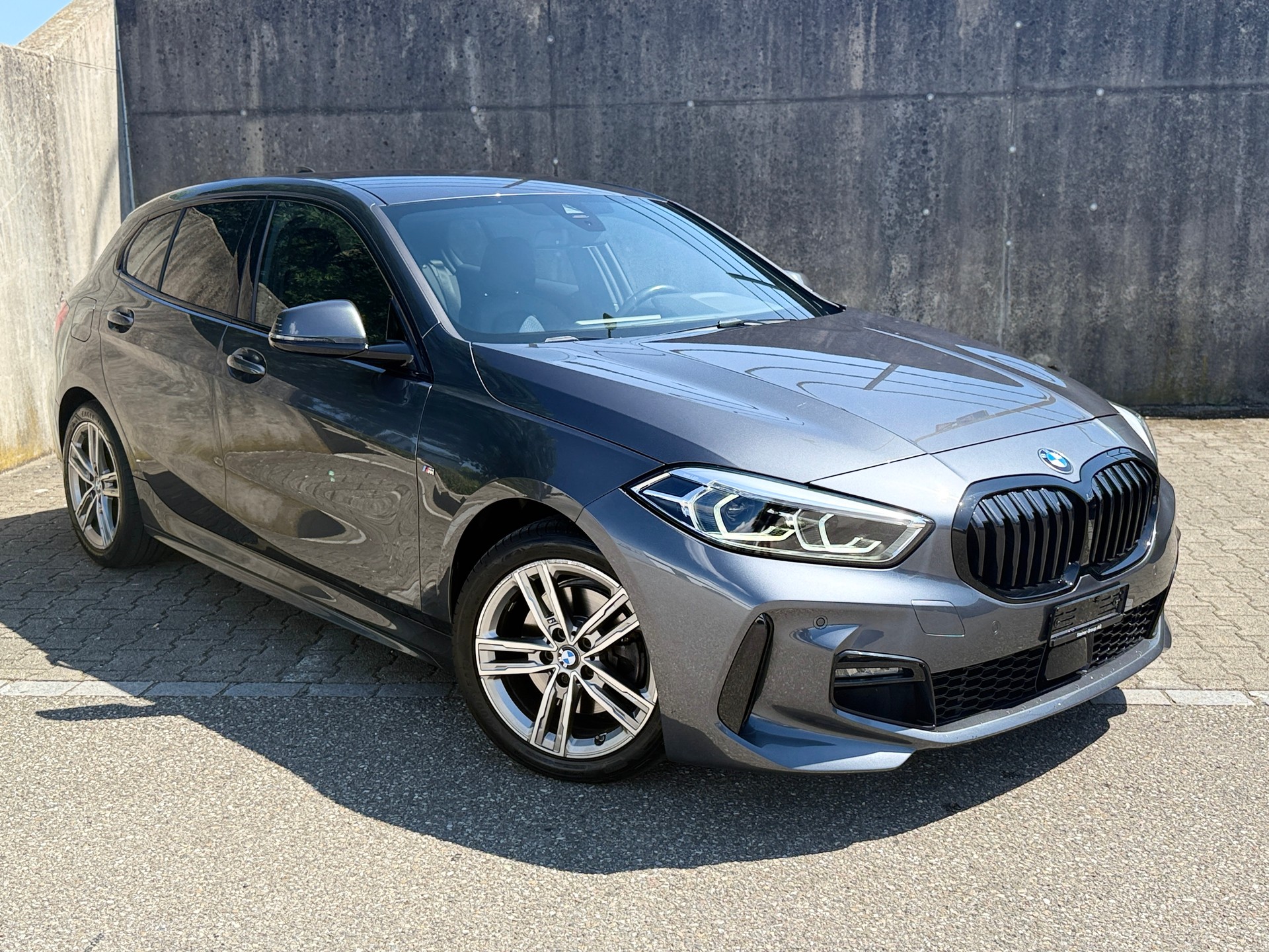 BMW 118i M - Packet-image-1