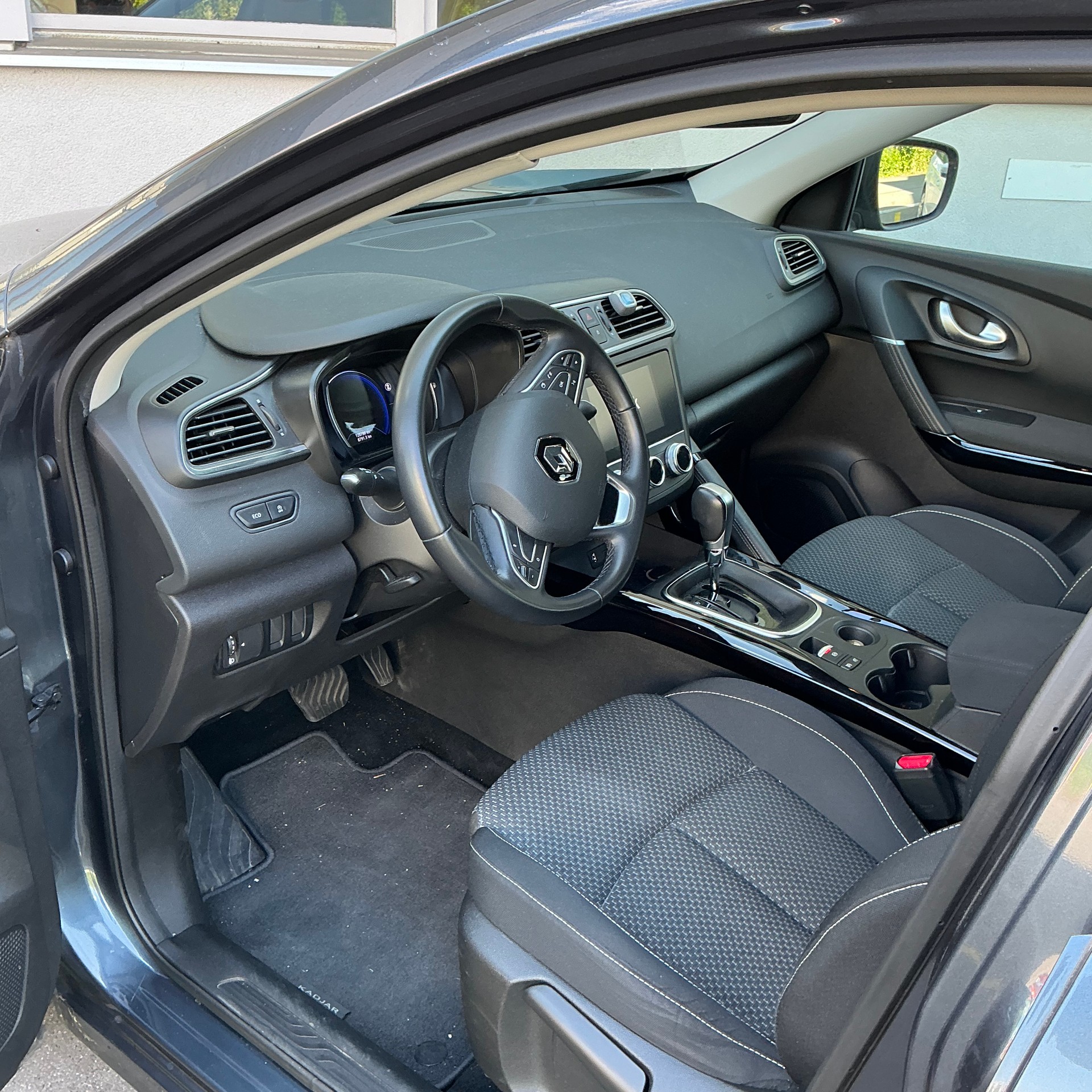 RENAULT 1.5 Blue dCi Business EDC-image-2