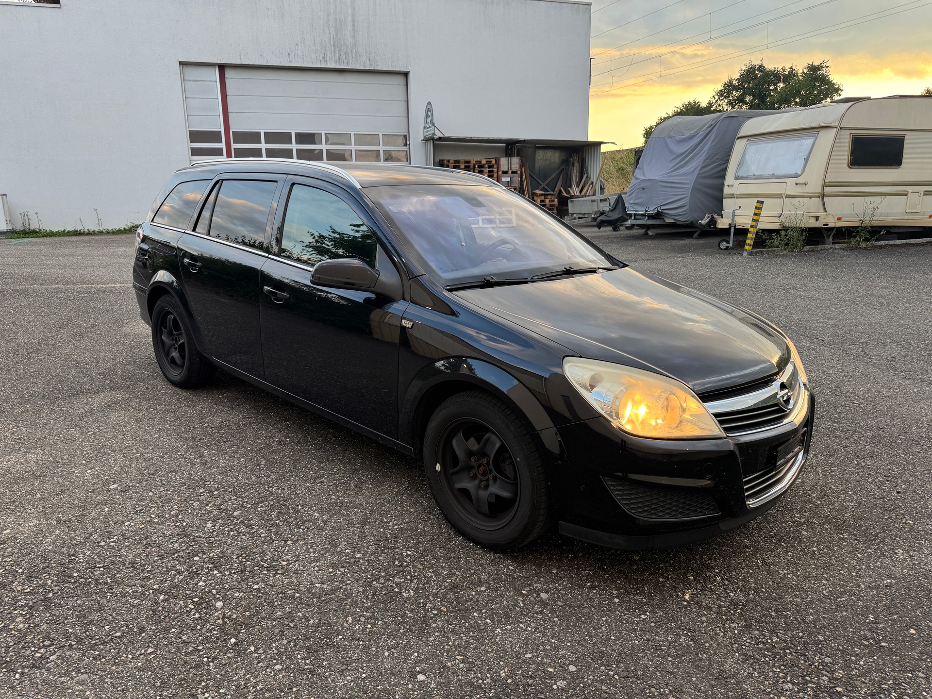 OPEL Astra Caravan 1.6i 16V-image-0