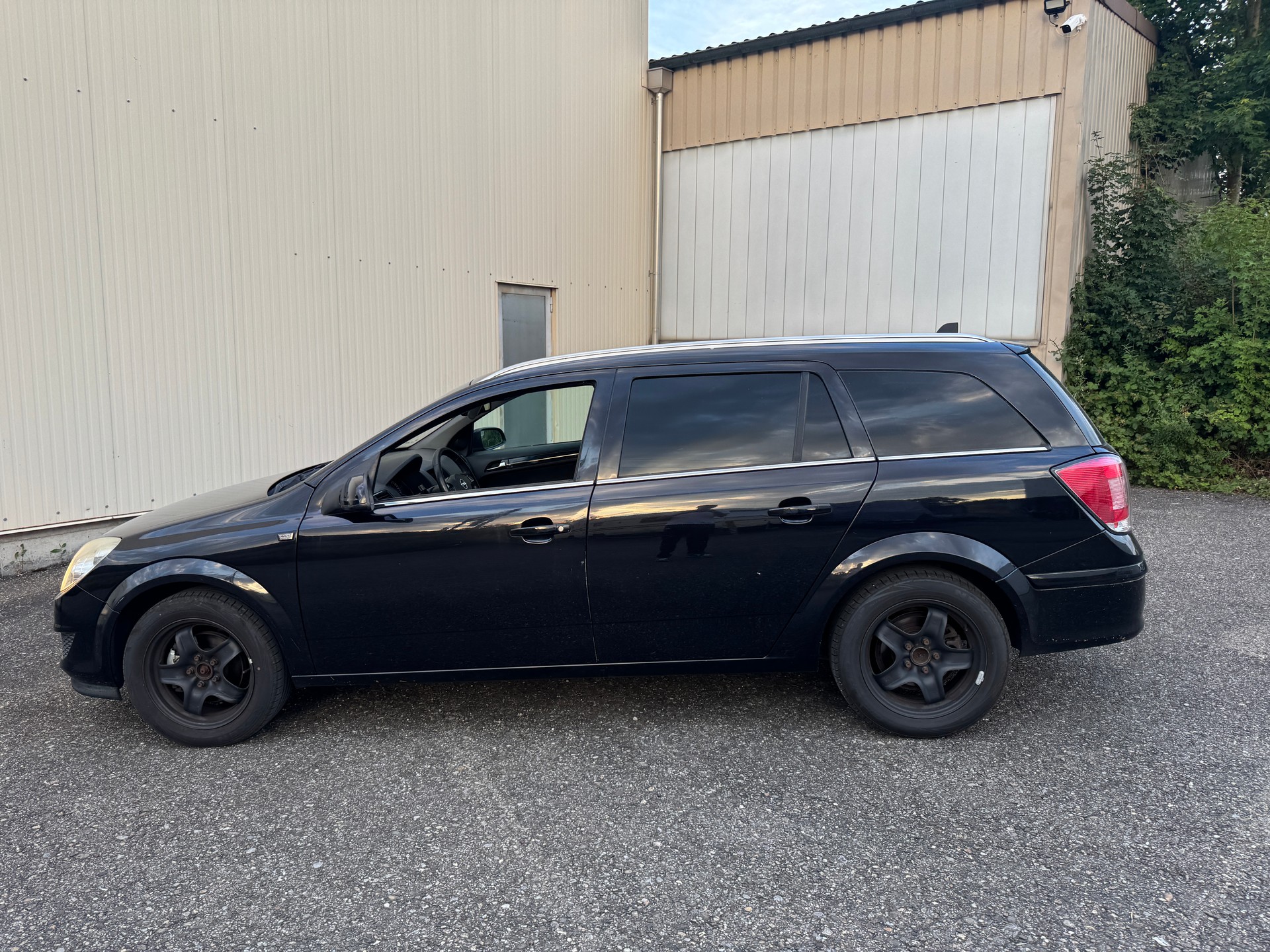 OPEL Astra Caravan 1.6i 16V-image-2