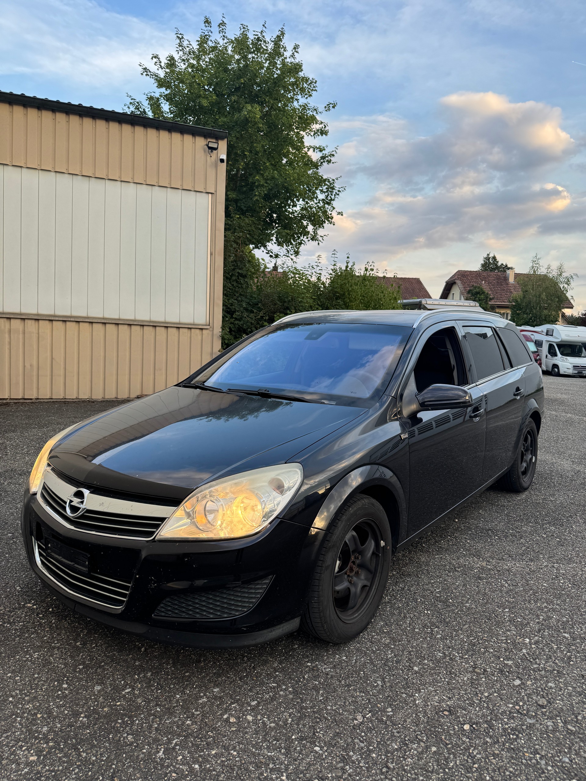 OPEL Astra Caravan 1.6i 16V-image-1