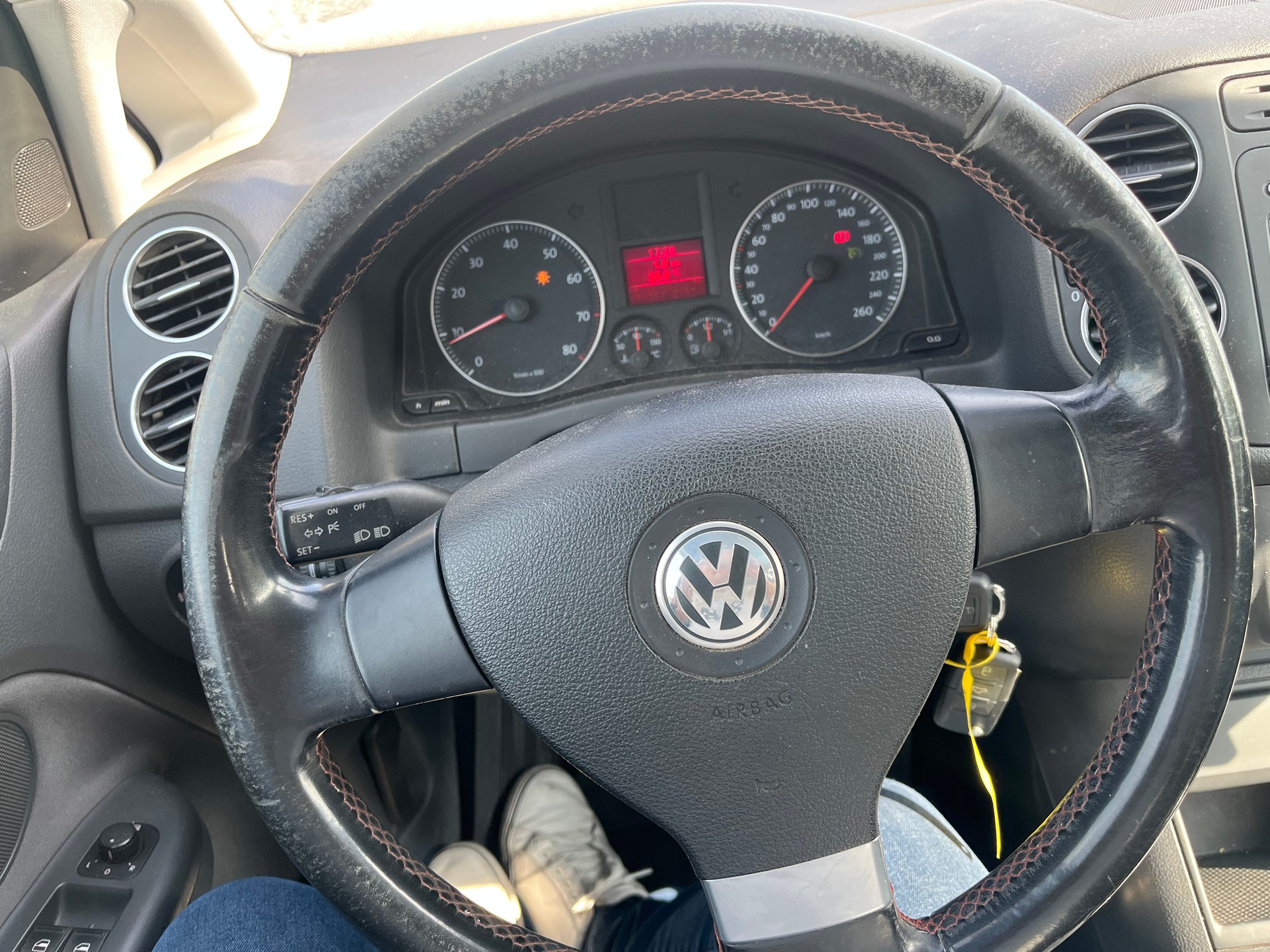 VW Golf Plus 1.6 Trendline-image-9