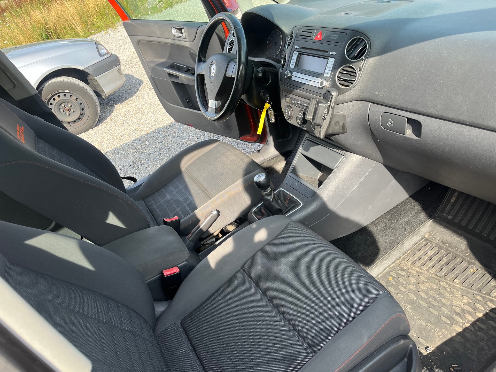 VW Golf Plus 1.6 Trendline-image-12