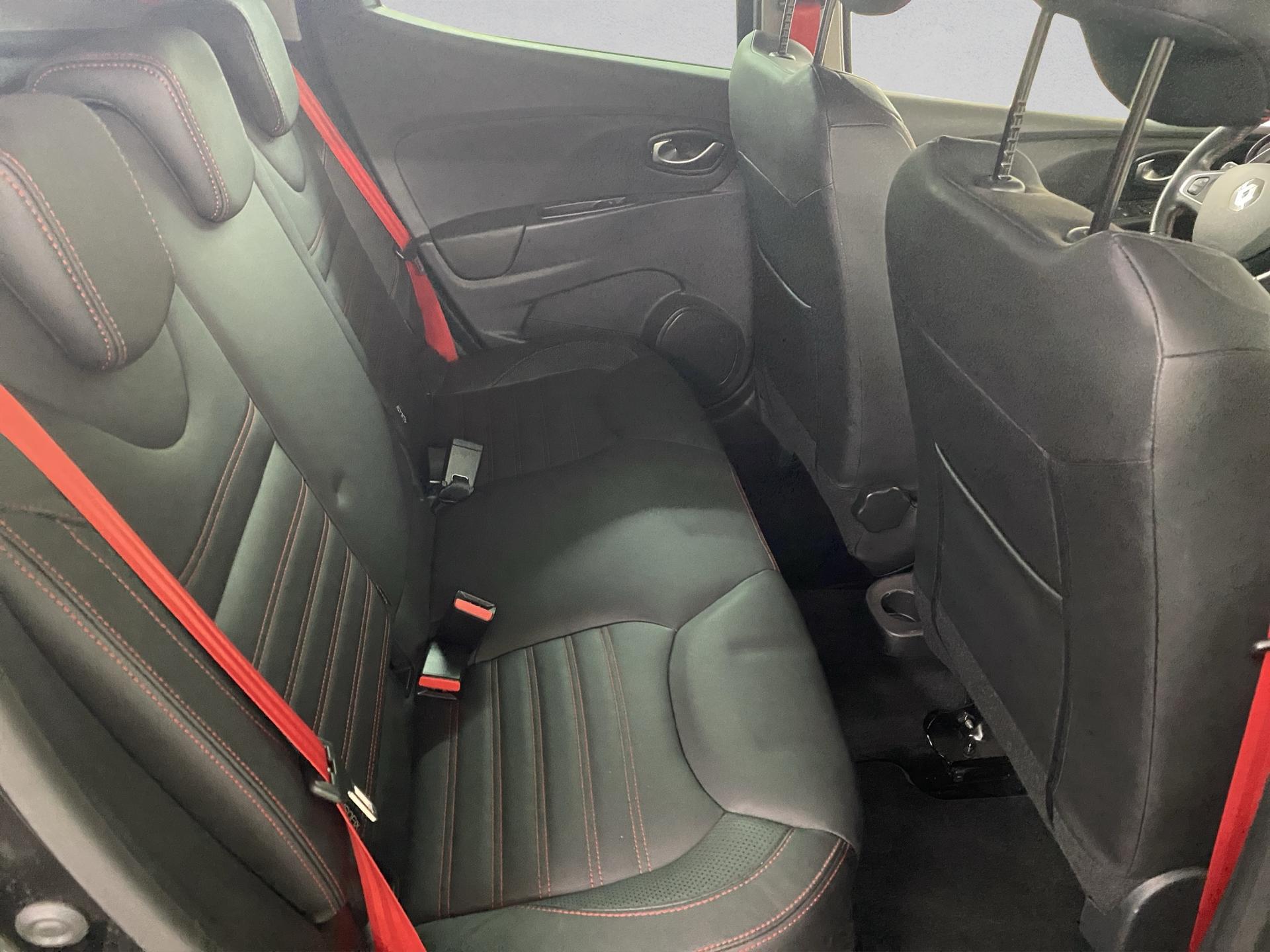 RENAULT Clio 1.6 T RS 220 Trophy EDC-image-23