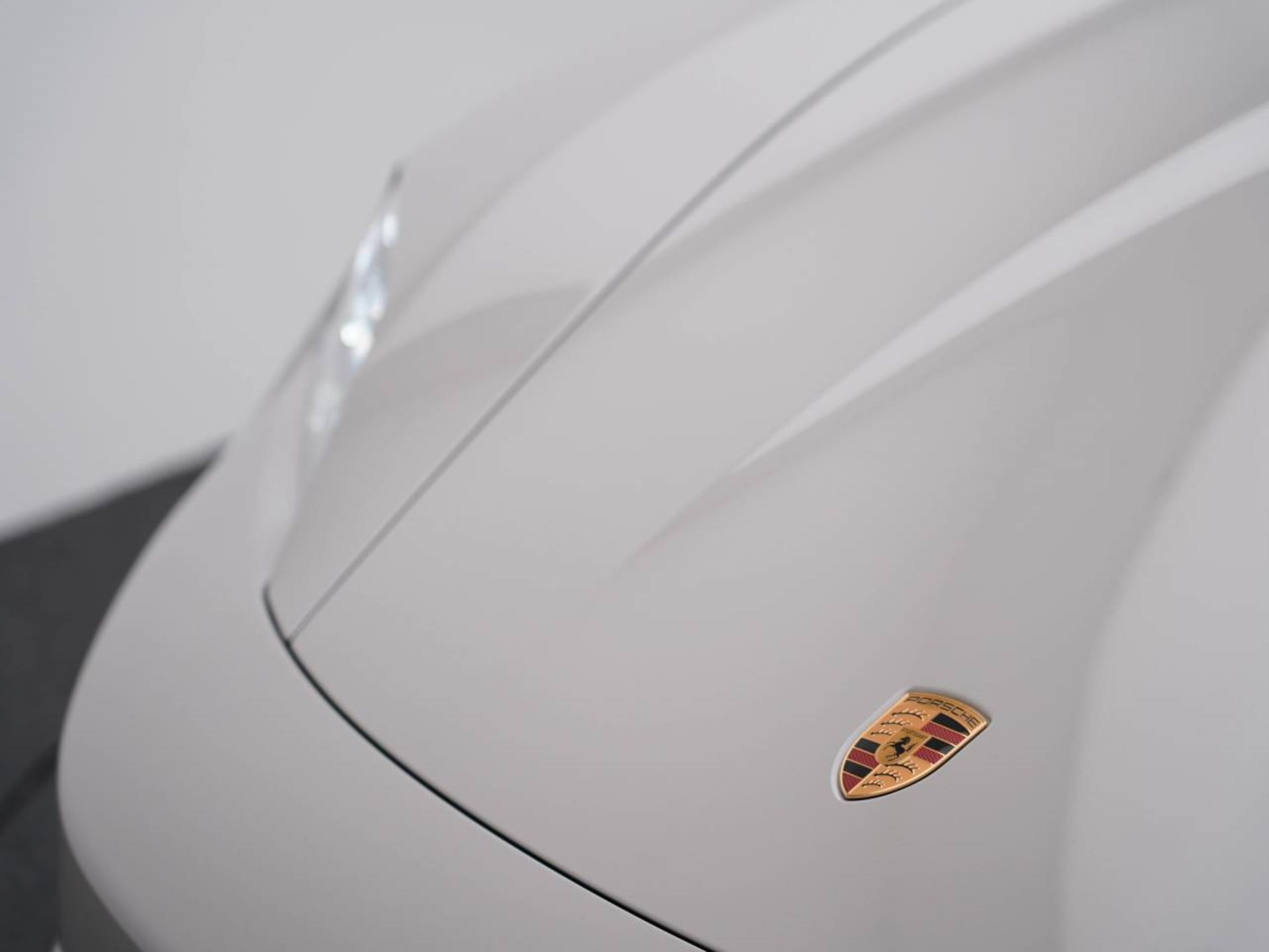 PORSCHE Taycan 4S Black Edition-image-11